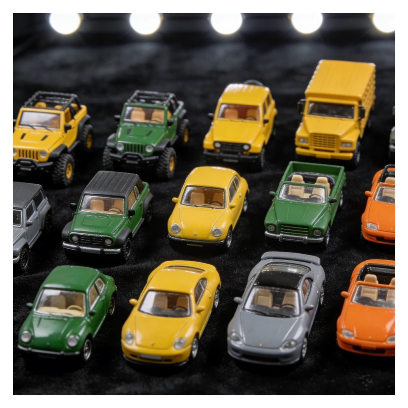 Metallo Scala Replica Diecast 1/18 per 4L JOGGING modelli di auto in lega da collezione per adulti souvenir ornamenti statici Hobby Veicoli Giochi Set