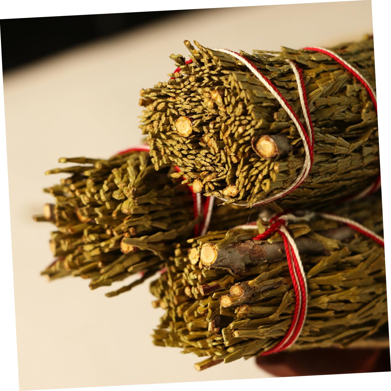 STOBAZA 2stücke Reine Zedernstäbe Für Meditation Raumreinigung Und Ritualzwecke Natürliche Aromatherapie Klarheit Und Harmonie Ihrem Zuhause