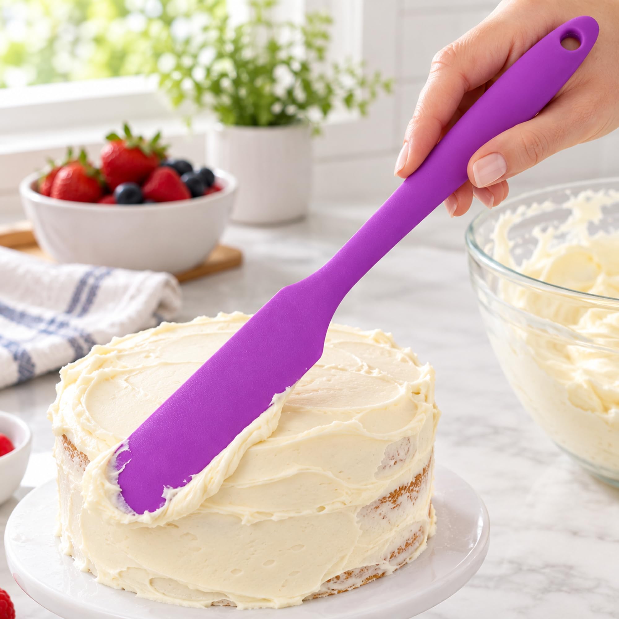 Silicone Baking Spatula, Mixing and Scraping Utensil for Batter and Cream in Home Kitchens and Dessert Preparation