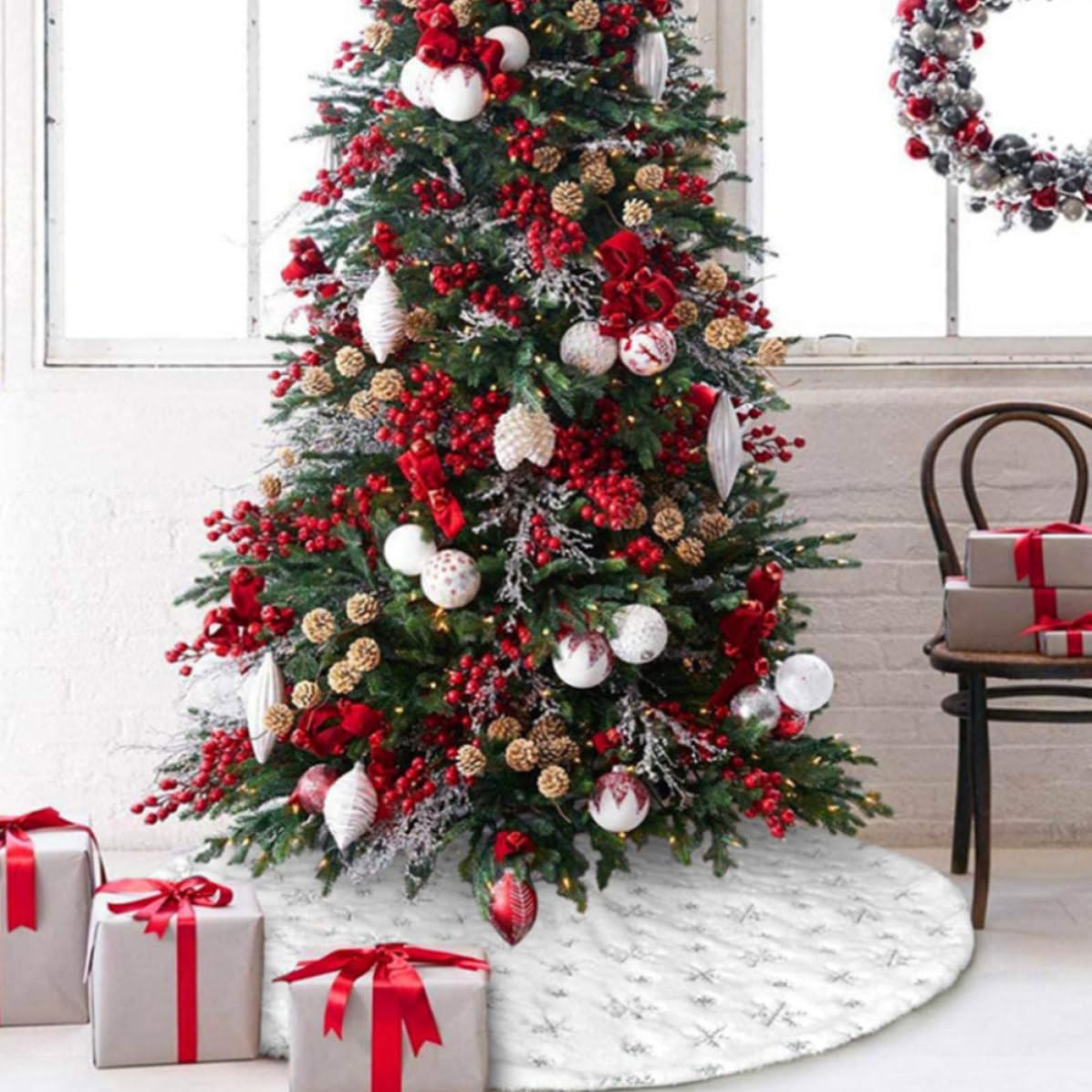STOBAZA Weihnachtsbaum Schürze aus Plüschstoff Silber Leicht zu Tragen für Weihnachtsbäume Weihnachtsbaumrock für Restaurant und Hotel