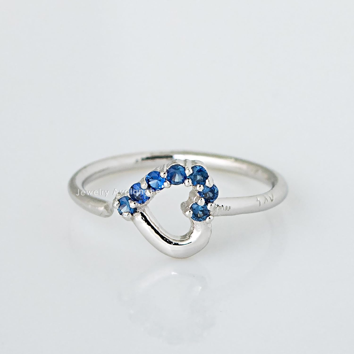 20G 14K Gold Heart Nose Ring, 0.07ctw Blue Sapphire Gemstone Nose Hoop, Twist-open 5/16"(8mm) Nose Ring, September Birthstone Hoop Unisex