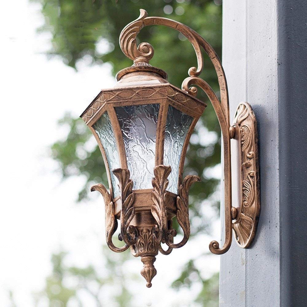 Éclairage extérieur étanche pour sécuriser vos escaliers sombres et terrasses de jardin