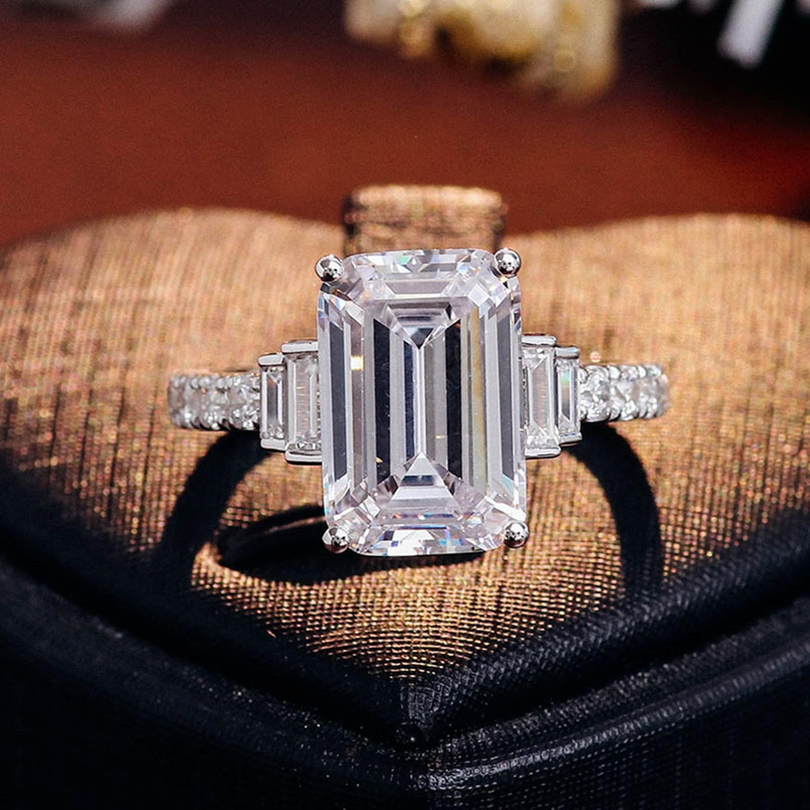 Anillos para mujer, anillos de lujo con moissanite rectangular de oro blanco de 14 quilates Regalos para novia