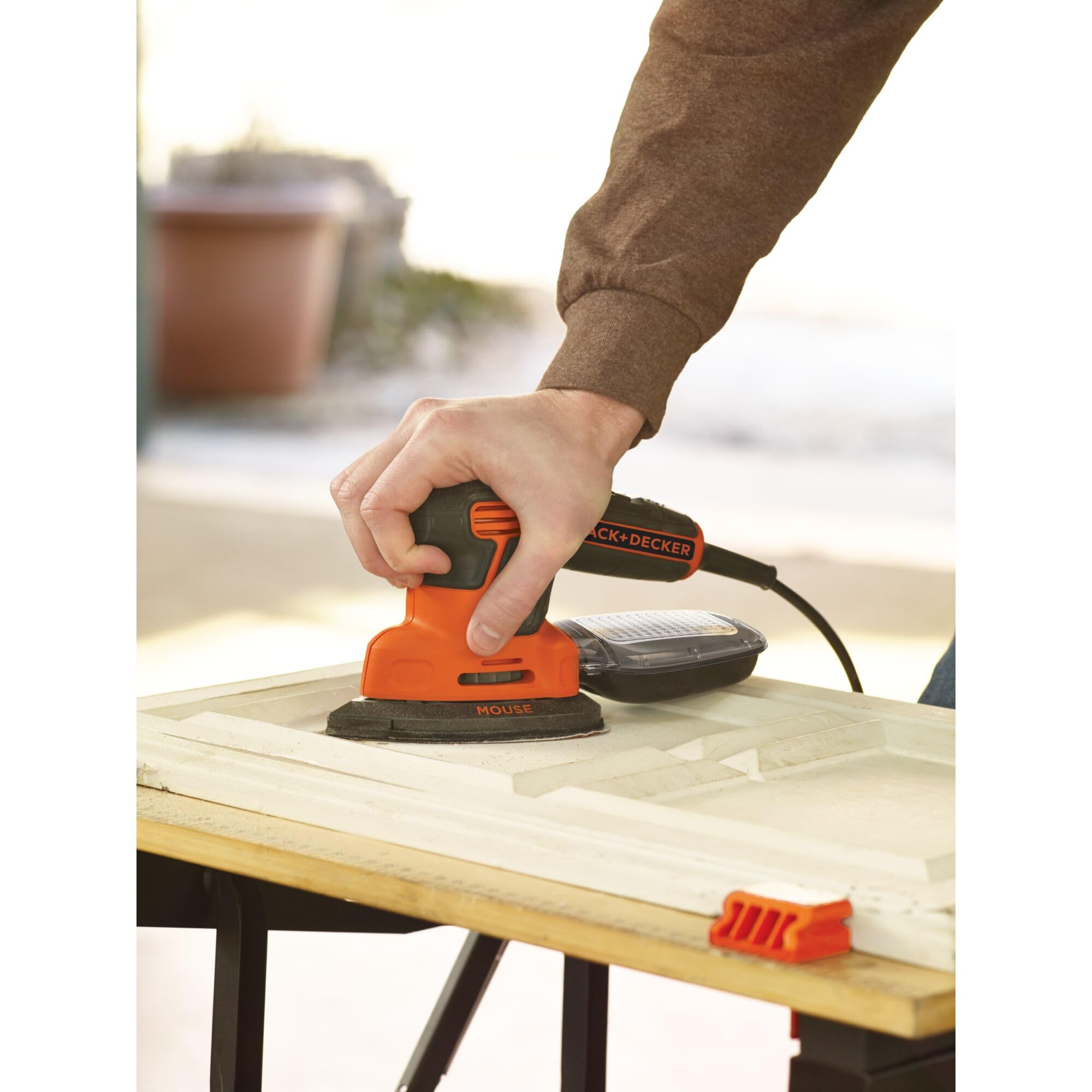 BLACK+DECKER KA2500K Levigatrice Multifunzione Mouse, Velocità 14.000 Giri/Min, 120 W