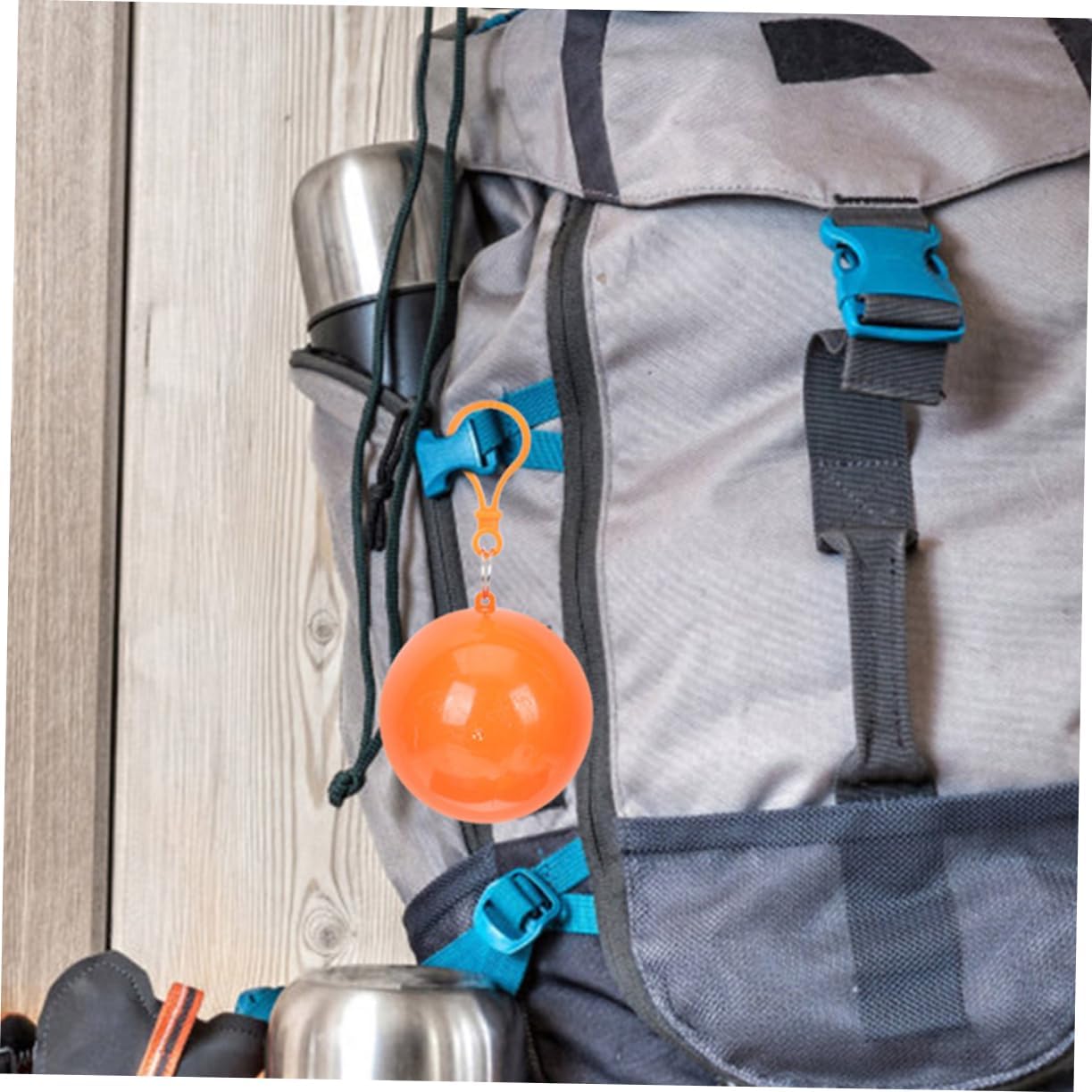 4pcs Ball Shaped Disposable Rain Coat for Adults Waterproof Portable