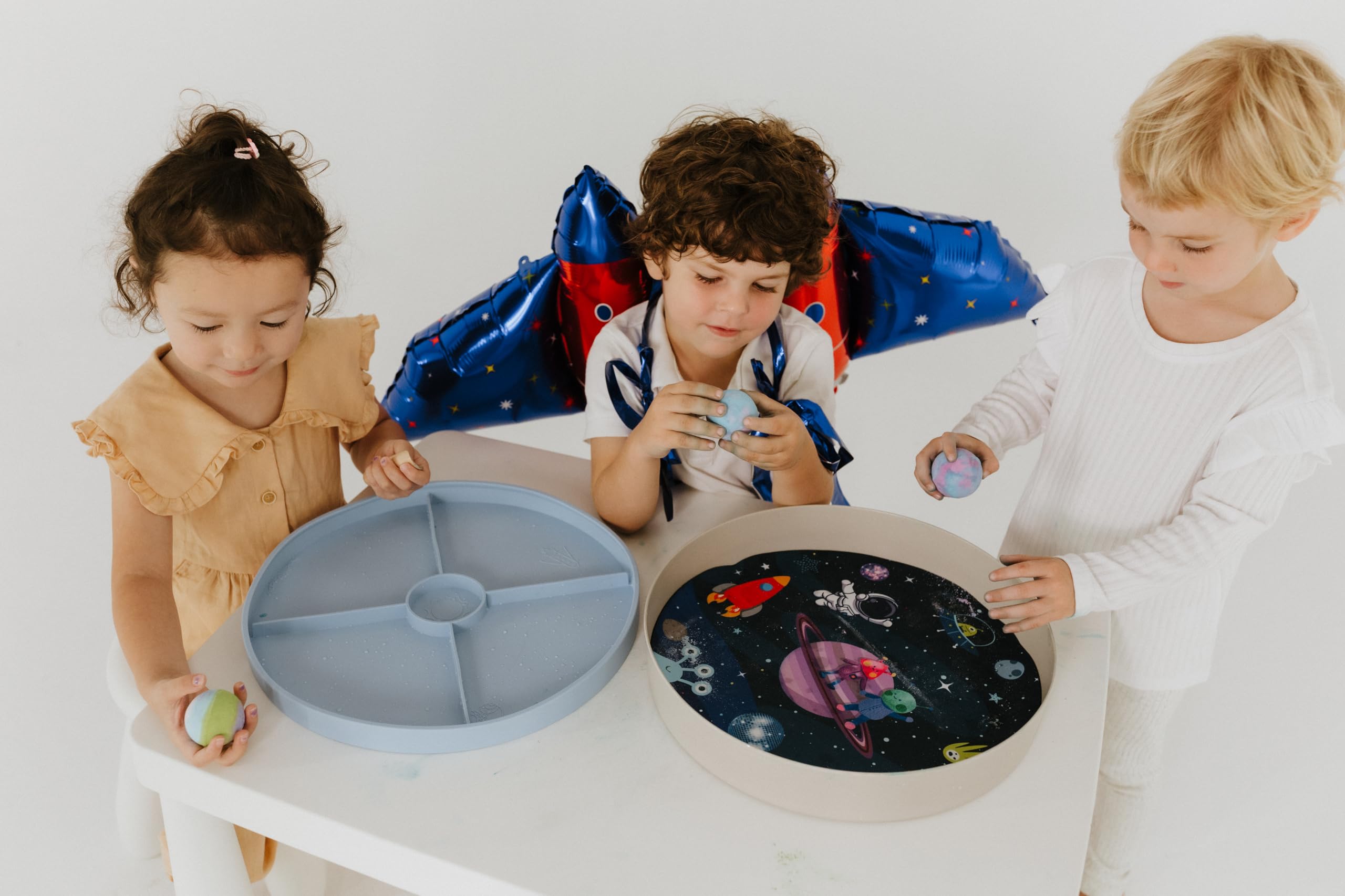 Jellystone Designs Messy Tray Play, 2-in-1 Sensory Tray with Silicone Lid, Durable, Dishwasher Safe - Image 4
