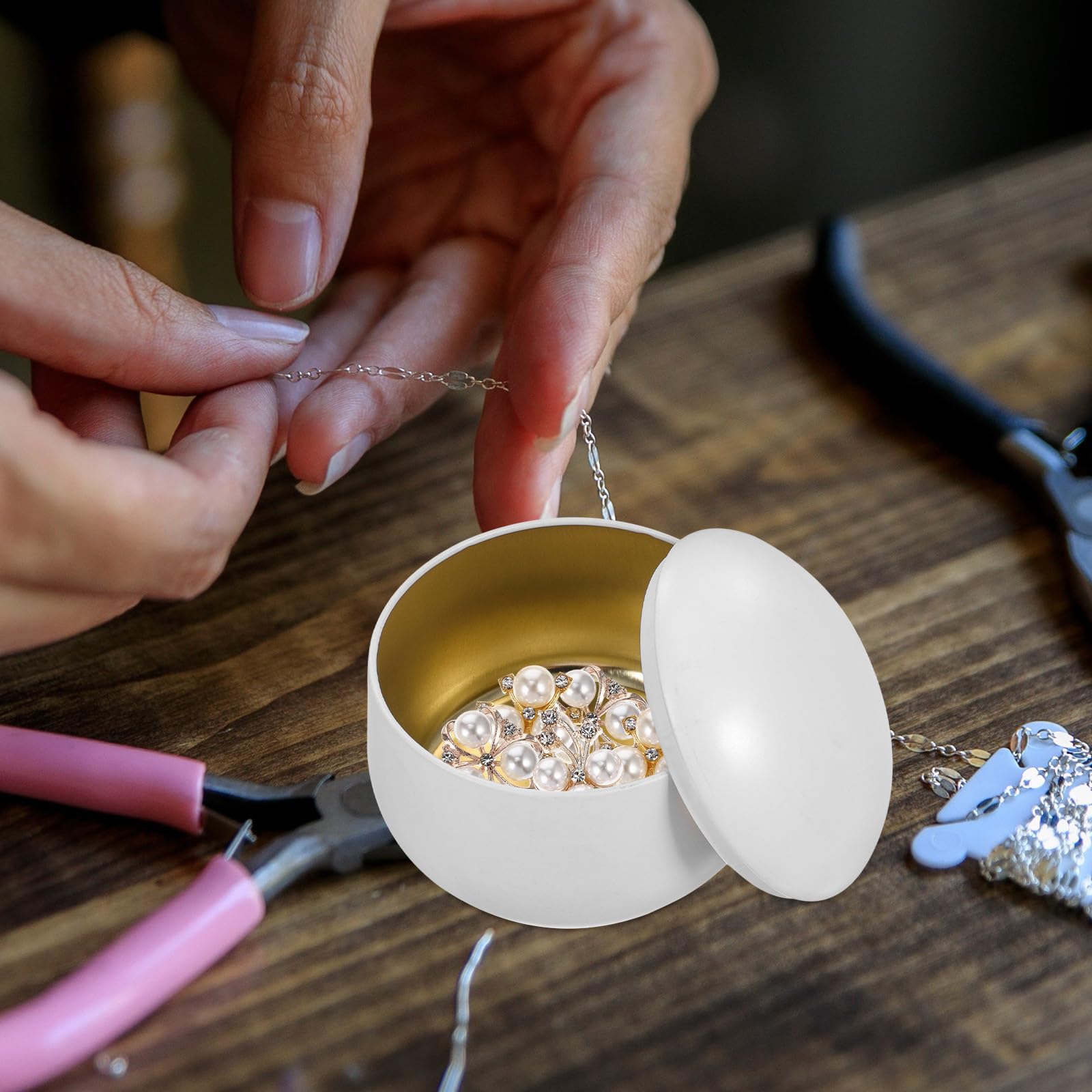 Healeved 12 Stück Quadratische Weiße Bauchleere Kerzendosen aus Weißblech 8oz mit Luftdichtem Deckel für Selbstgemacht Duftkerzenherstellung und Aromatherapie