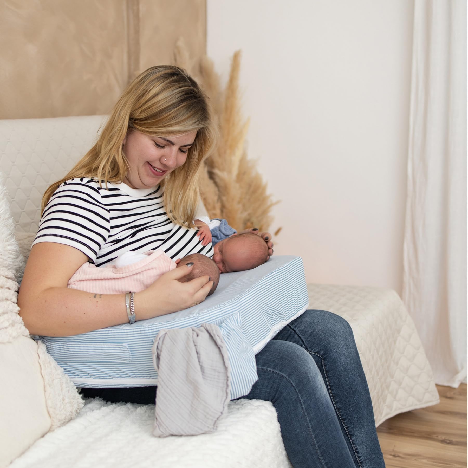My Brest Friend 0027 baby wild - Cuscino americano per allattamento gemellare, design: blu a righe bianche