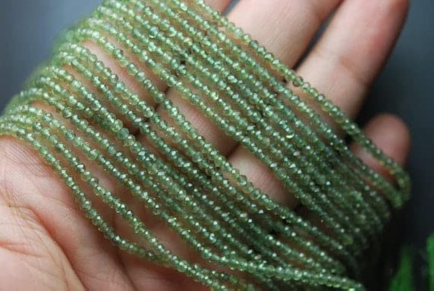 Apatite verte 2.90mm naturelle sur fil 13'' pour remplacer vos perles ternes