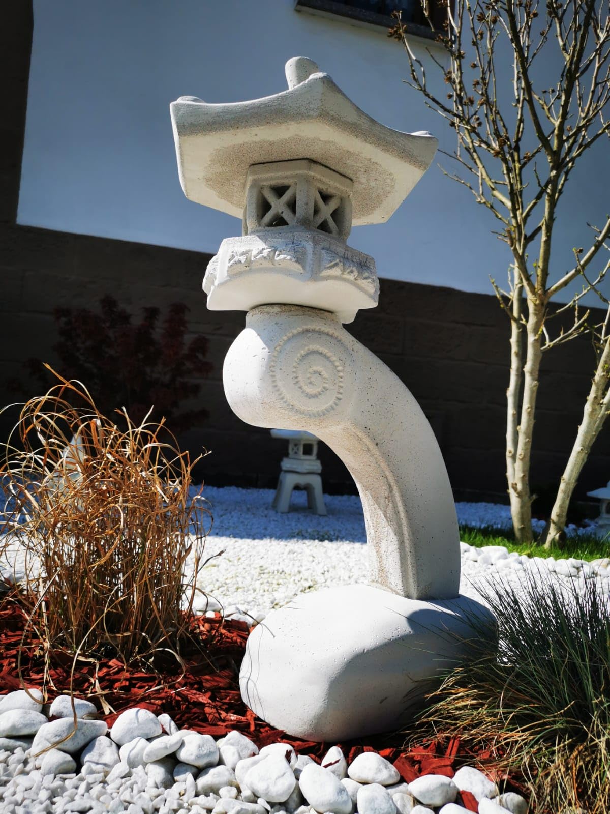 Steintempel im japanischen Stil 'Rankei S' - Handgefertigte Gartenfigur aus regionalem Steinguss - Zen - Dekoration für Garten & Terasse - wetterfest & langlebig