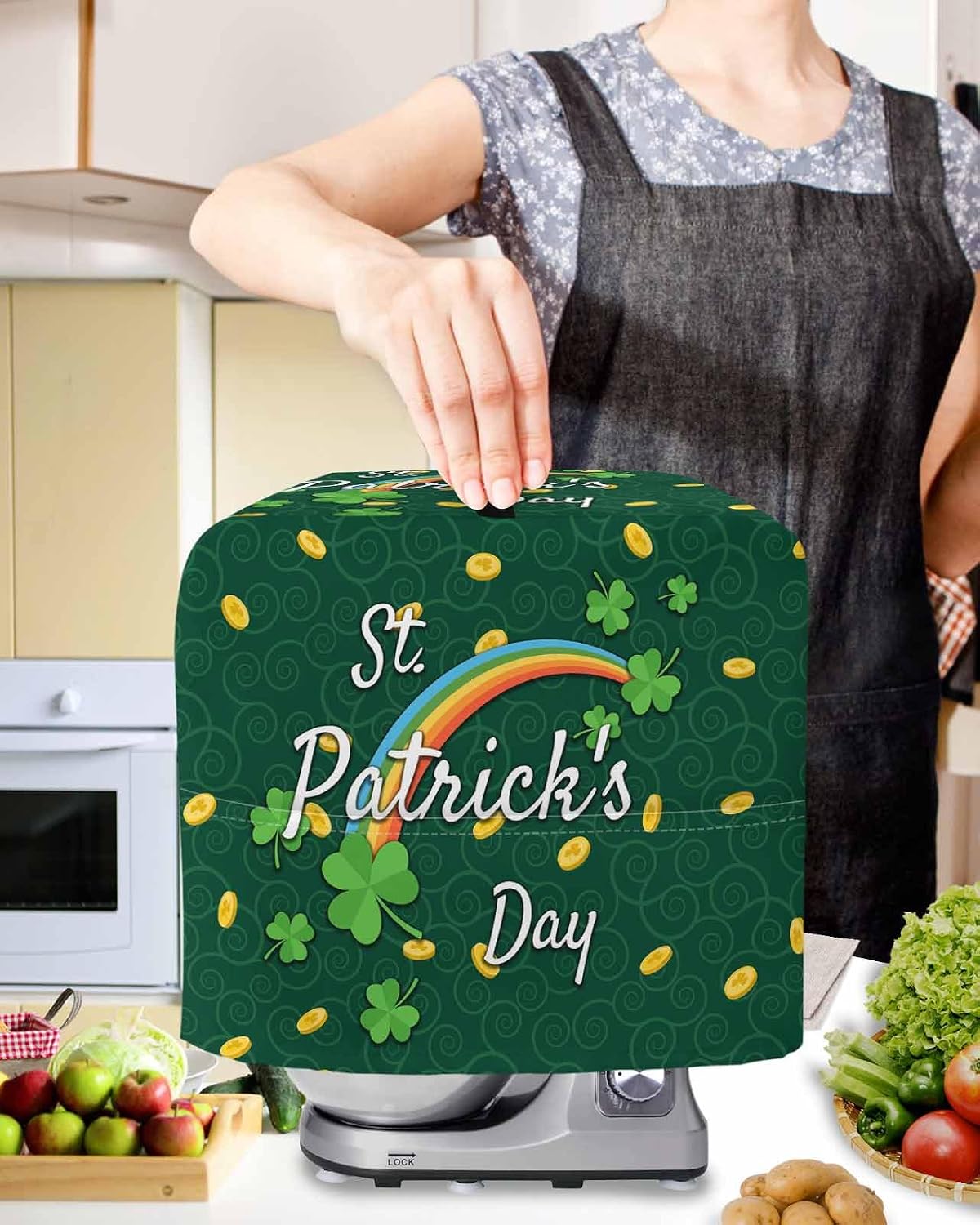St. Patrick's Day Stand Mixer Cover with Storage Pocket, Waterproof Kitchen Mixer Covers, Green Shamrock Rainbow Gold Coin Simple Kitchen Appliance Dust Cover Compatible with 4/4.5 Quart Mixers