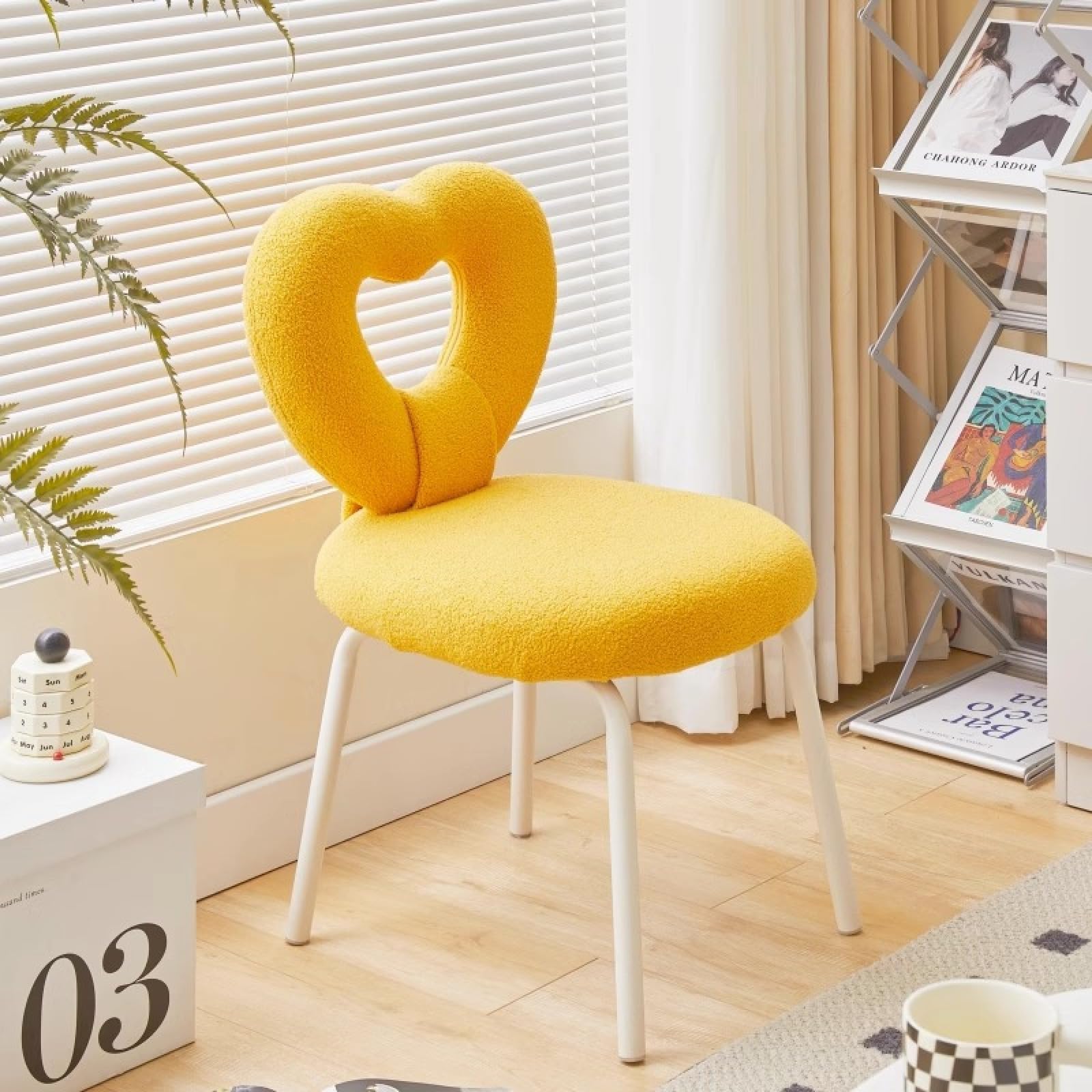 Silla de tocador de diseño contemporáneo tapizado en boucle texturizado