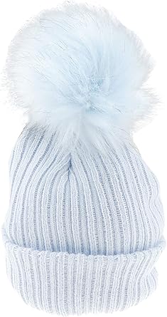 Super soft bobble hat Clearance