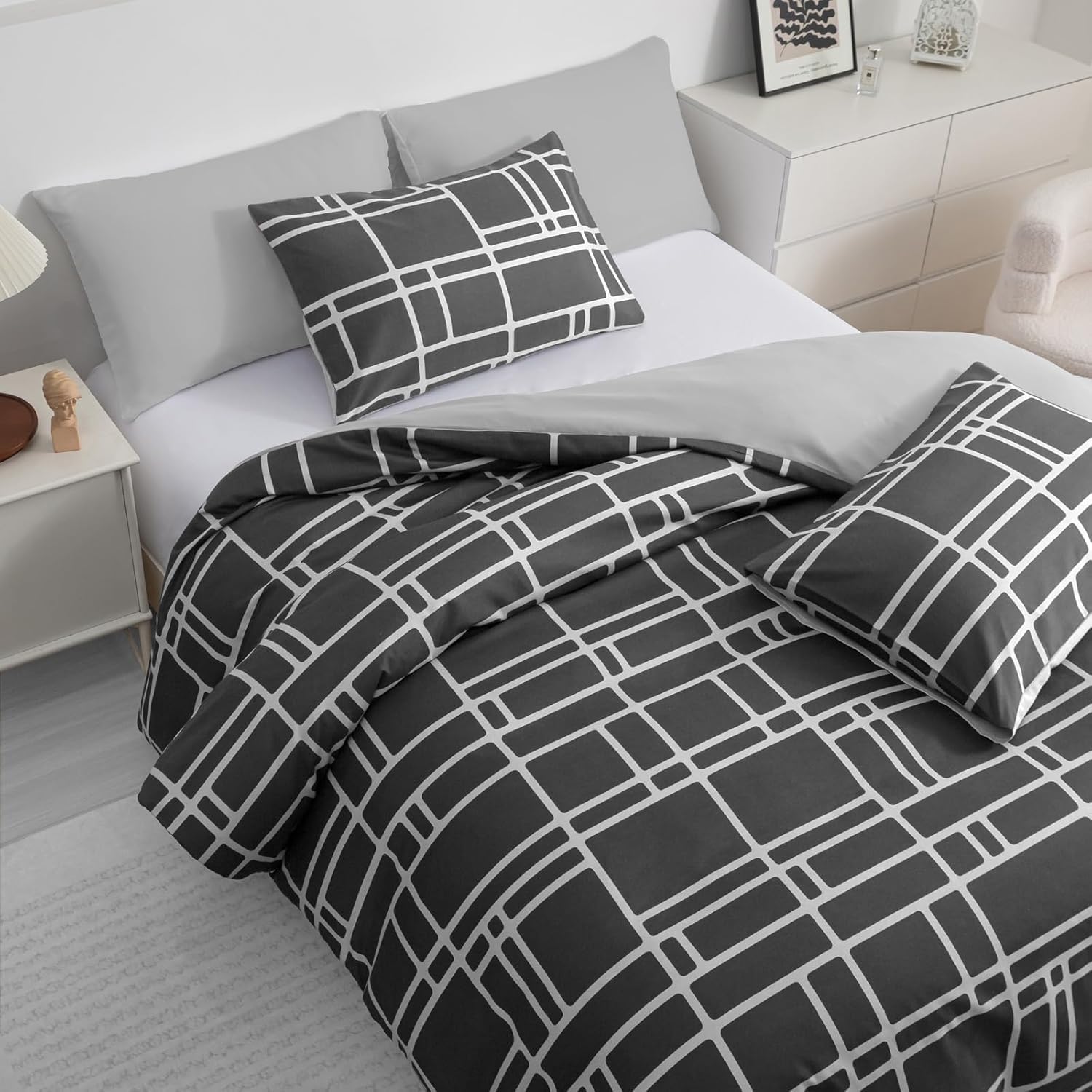 Pamposh 3 Pcs Single Duvet Cover Set with Matching Black Single Fitted Sheet 40 cm Extra Deep Pocket - UltraSoft Breathable Premium Microfibre Reversible Quilt Cover Bedding Set For All Seasons — view 64