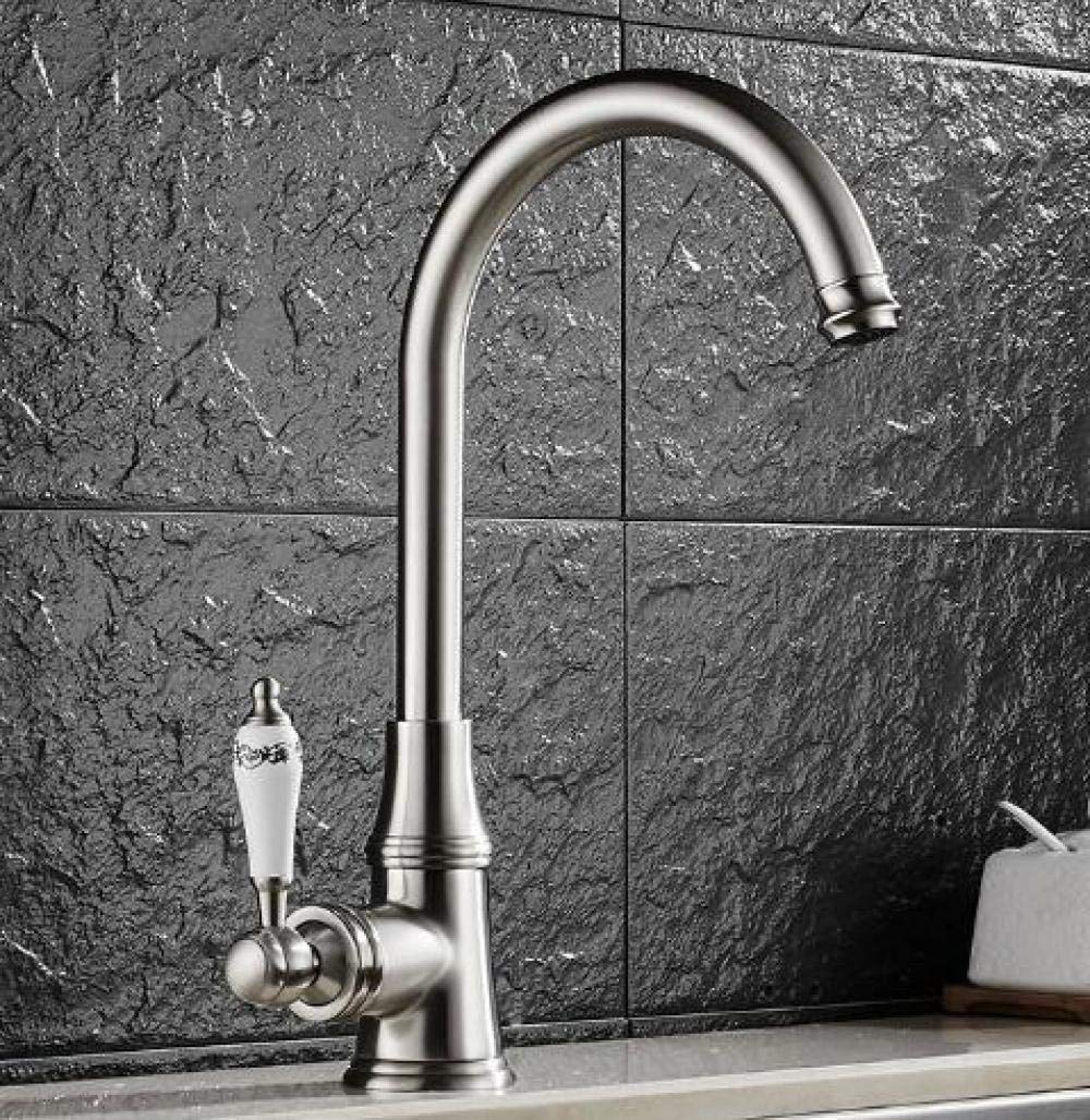 Mitigeur lavabo nickel pour optimiser le rangement sous évier