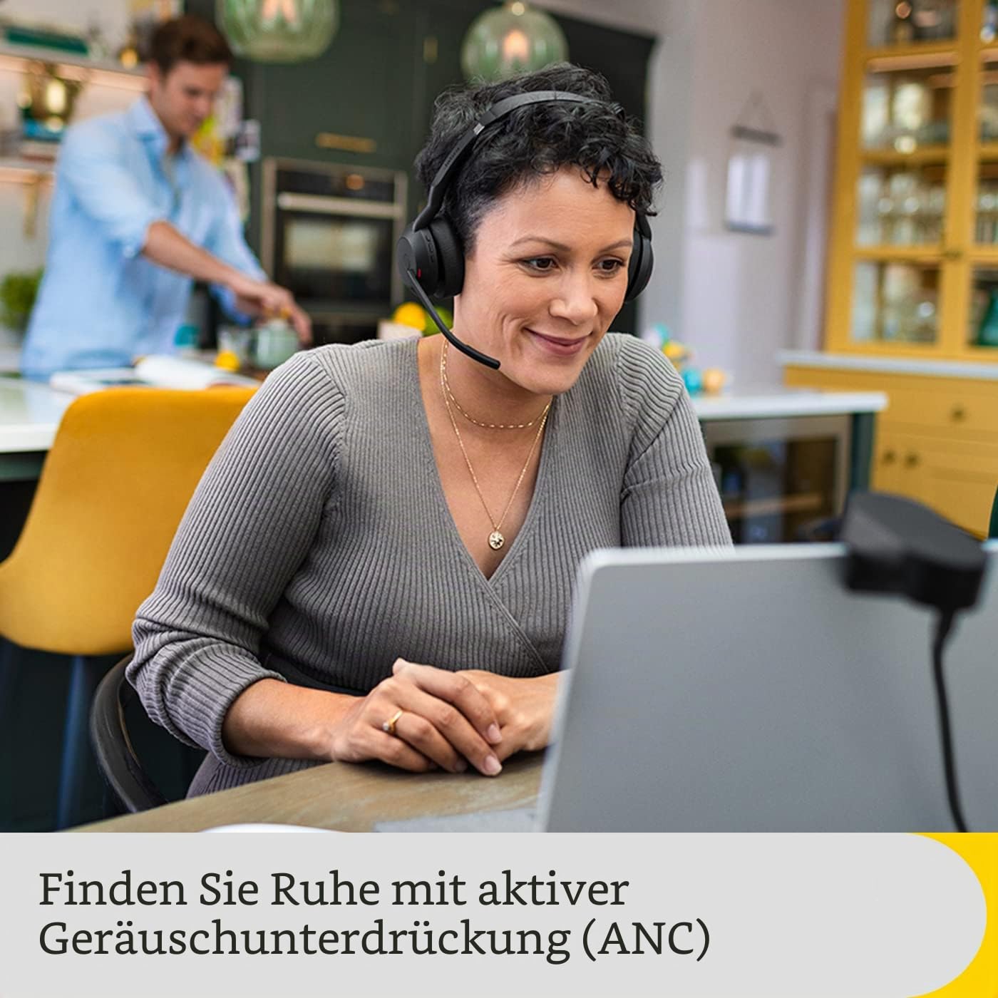 Jabra Evolve2 55 – kabelloses Stereo-Headset mit Ladestation Air Comfort, ANC und Geräuschunterdrückung, MS Teams Zertifiziert, kompatibel mit Anderen Plattformen – Schwarz (Generalüberholt)