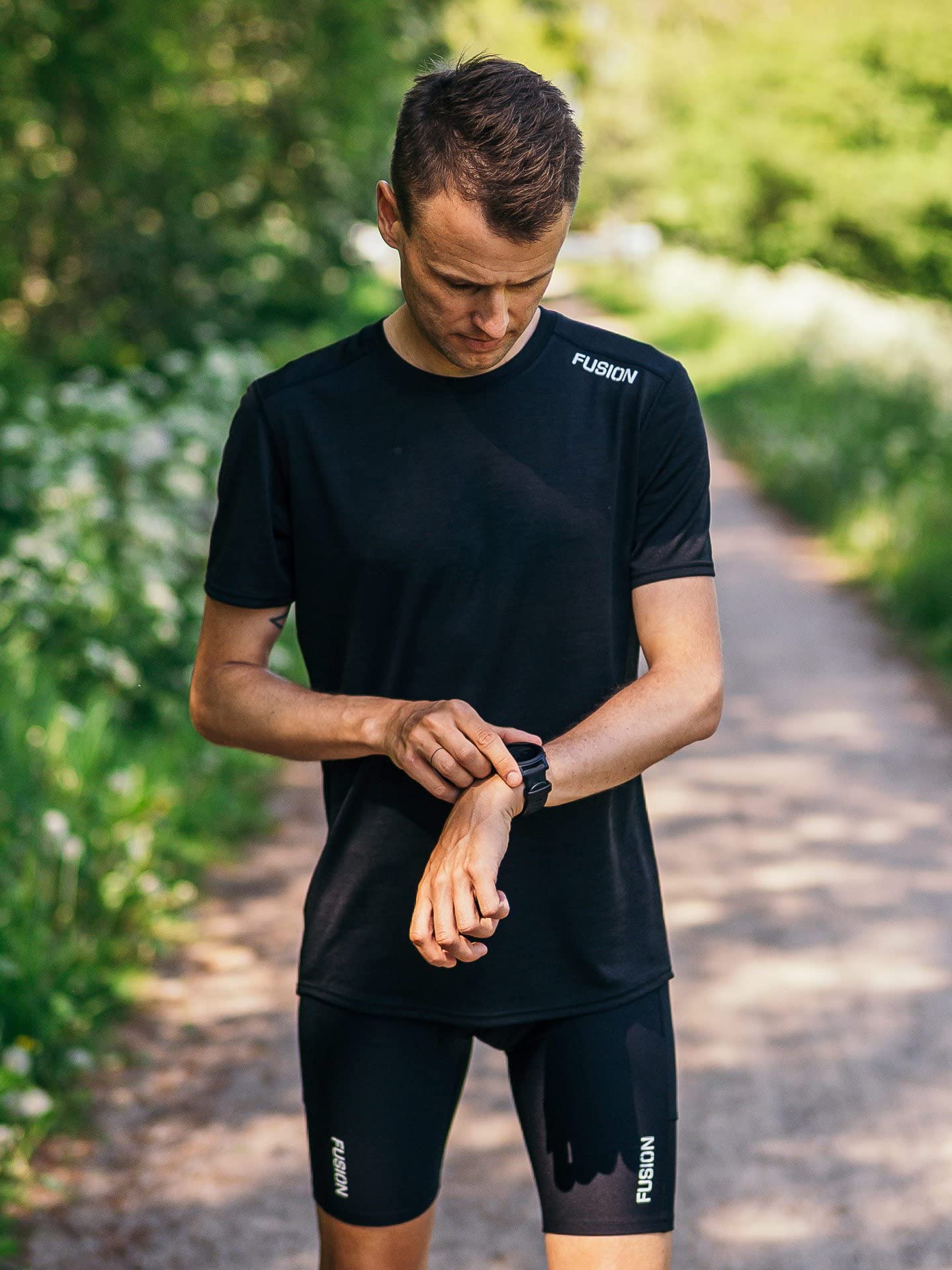 FUSION Mens C3 T-Shirt Laufshirt Herren Trainings Shirt unglaublich weich, atmungsaktiv, schnell trocknend Grün-Melange M