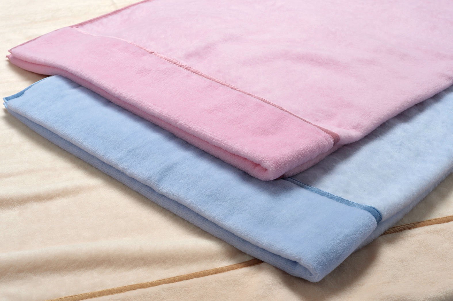 4万円KYOTO NISHIKAWA MERINO BLANKET Amazon.co.jp: 京都西川 Blanket Merino Wool Natural Fiber
