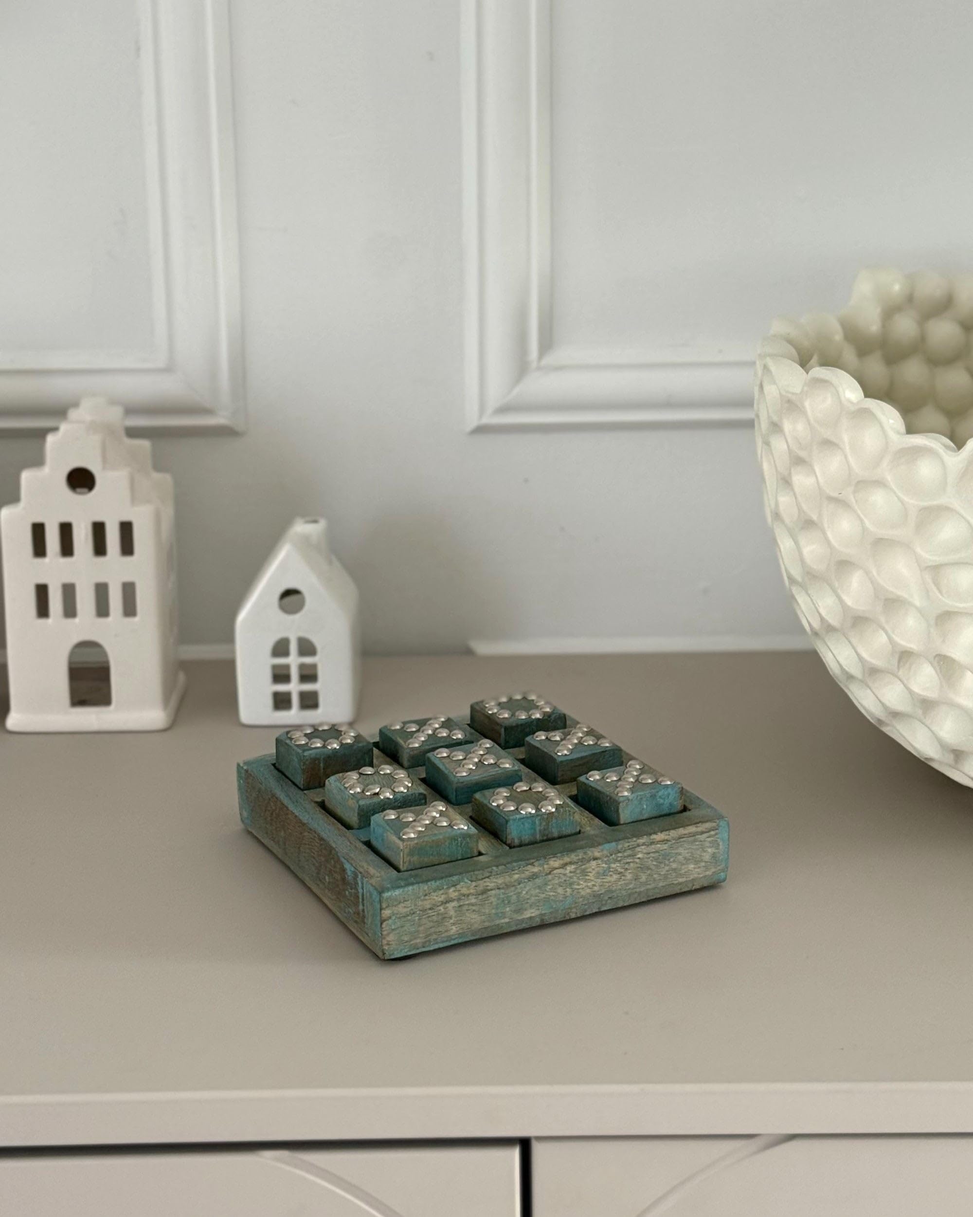 Beliani Jeu de Morpion en Bois de Manguier Accessoire Décoratif Bleu Kina
