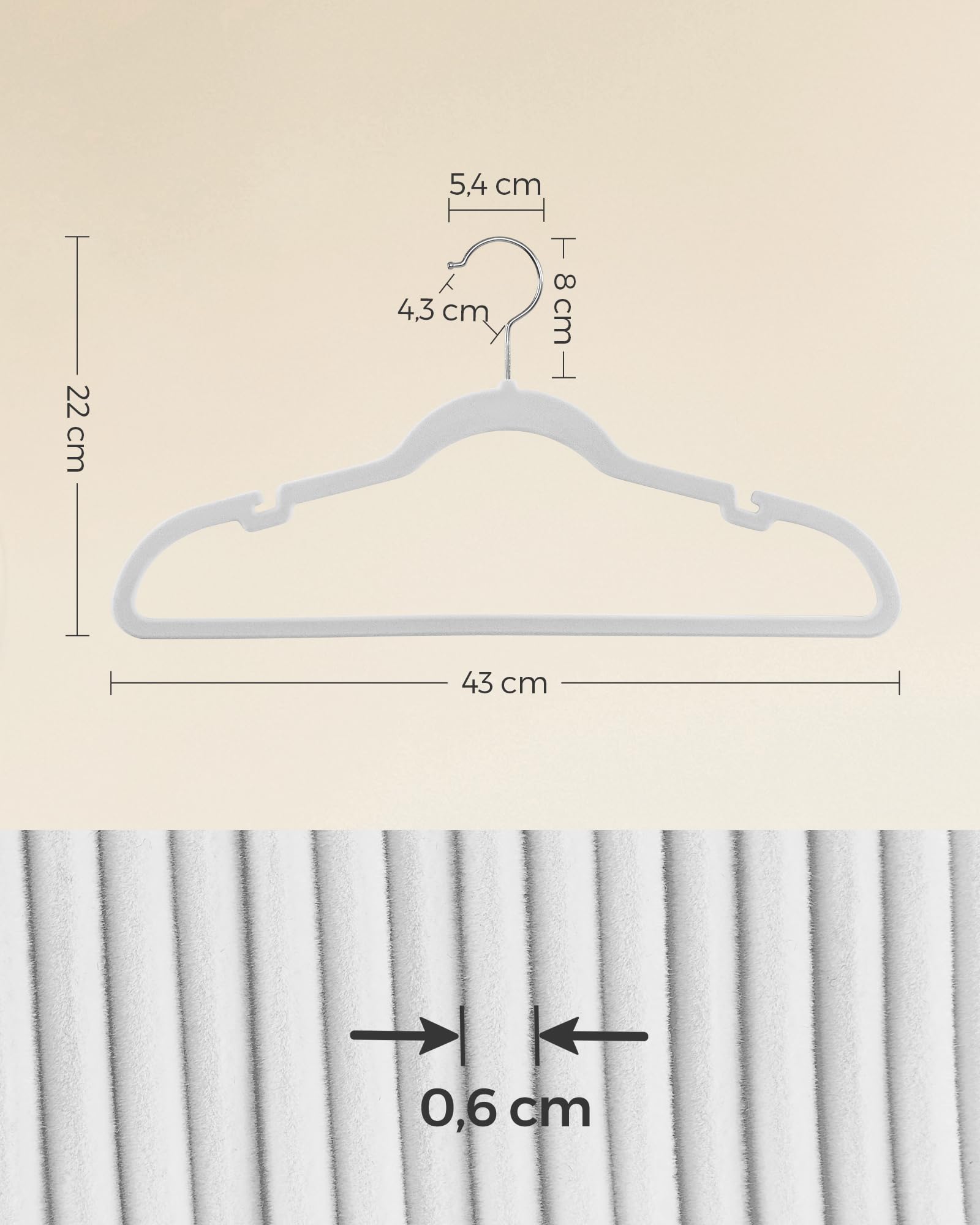 SONGMICS CRF029W05 Wieszak na ubrania, aksamitny, antypoślizgowy, z wycięciami w obszarze ramion, obracany o 360°, zajmuje mało miejsca, grubość 0,6 cm, szerokość 43 cm, 50 sztuk, biały