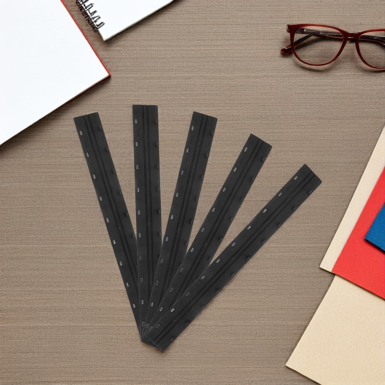 SUPVOX Lot de 100 Pinces à Reliure Noires 3 MM pour Documents Barres de Fixation en Plastique Attaches pour Dossiers Jusqu’À 20 Feuilles Adaptées aux Rapports Professionnels et
