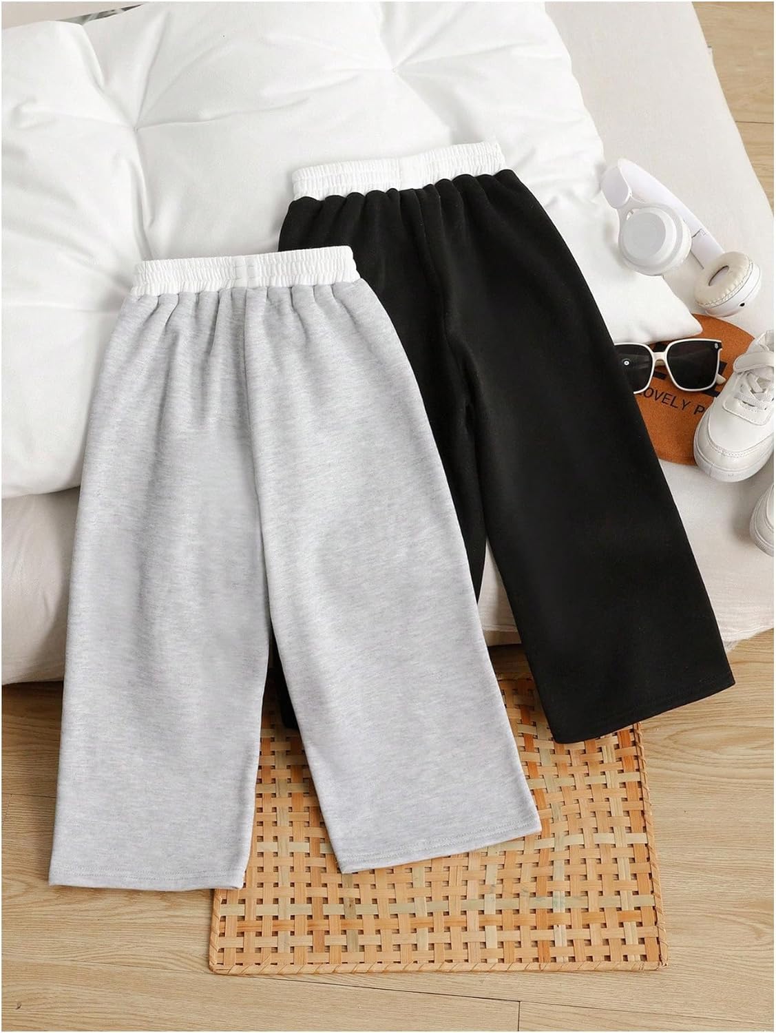SOLY HUX Toddler Girl's 2 Pack Baggy Sweatpants Color Block Elastic Waist Wide Leg Casual Athletic Pants - Image 2