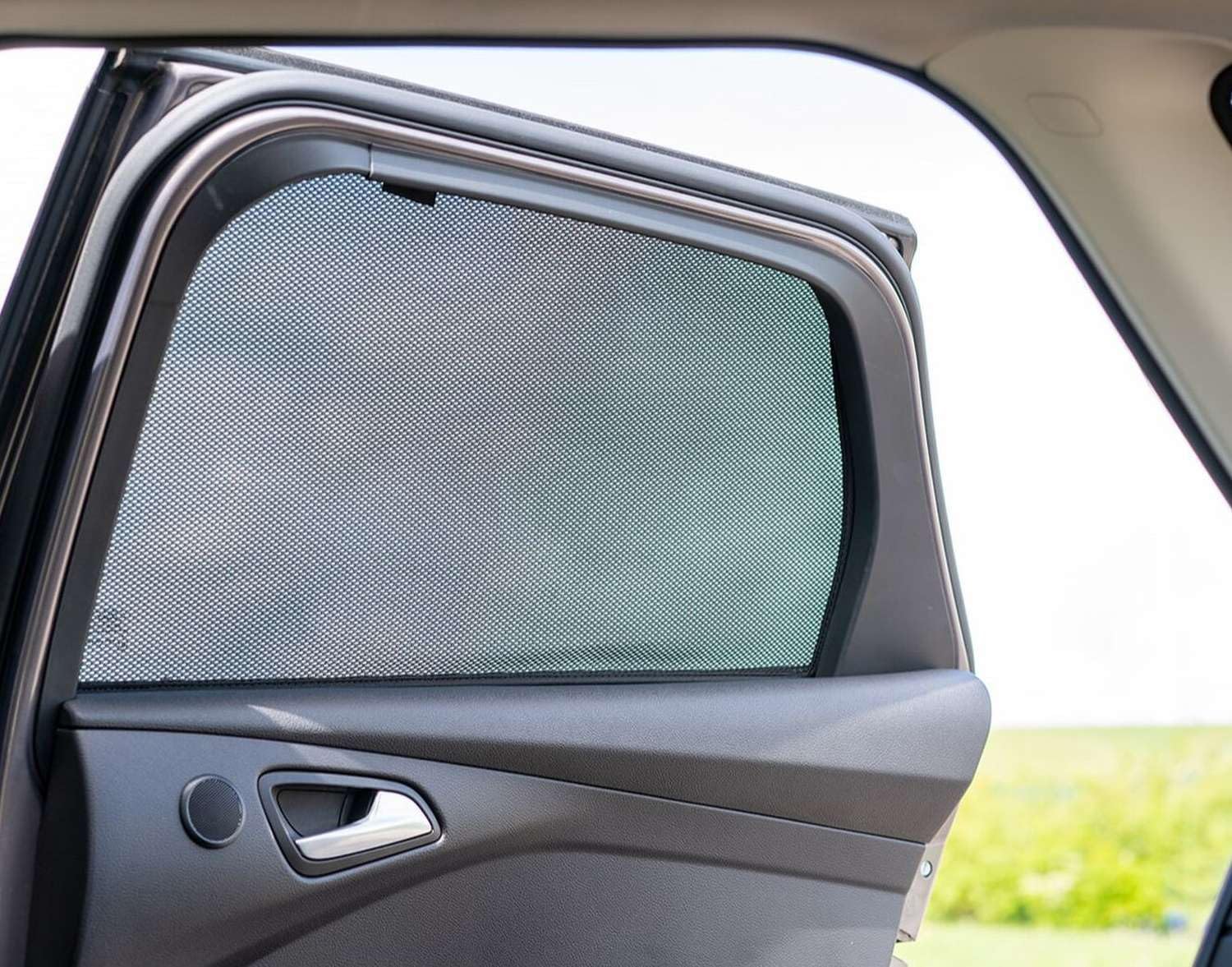 Fahrzeugspezifische Sonnenschutz Blenden passend für Ford Focus III Turnier (Kombi) ab 5/2011-8/2018 2-teiliges Set AZ18000706