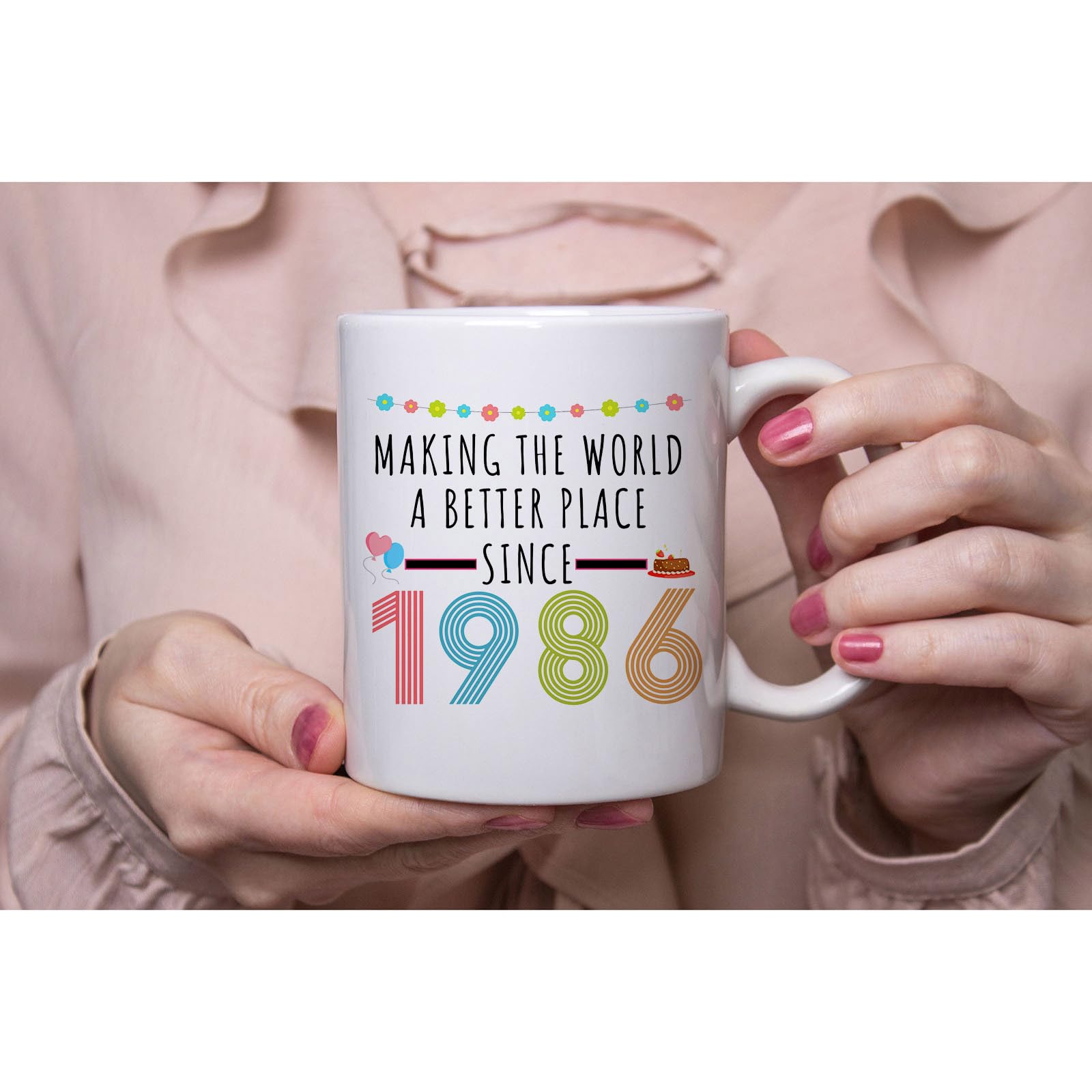 Amazon.com: 40th Birthday Gifts for Women, Funny 40 Year Old Gift Coffee Mug,  1986 40th Birthday Mugs for Her, Mom, Wife, Aunt, Sister, Grandma, Friend,  11 oz Tea Cup Making the World