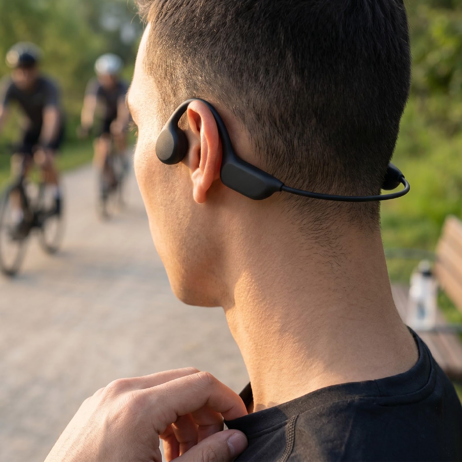 Cuffie a Conduzione Ossea con Lettore MP3 da 32 GB, Cuffie da Nuoto Impermeabili IPX8 Bluetooth 5.4 Auricolari Sportivi Wireless a Orecchio Aperto, Leggere e Sicure (BLACK)