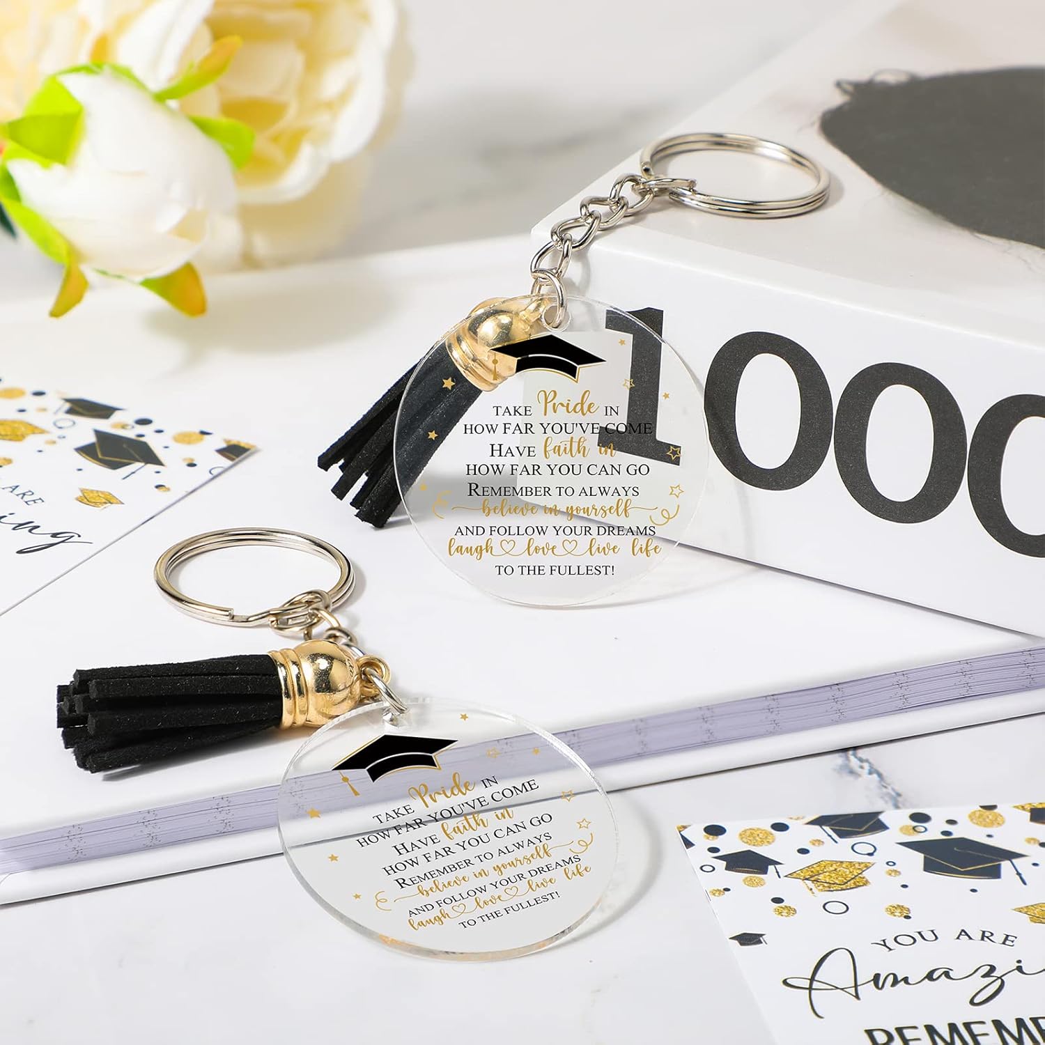 Inbagi 100 Sets Graduation Gifts Keychain Class of 2026 Graduation Tassel Keychain Inspirational Cards for Party Favors University College Middle High School Graduate Souvenir Masters Nurse (Black)