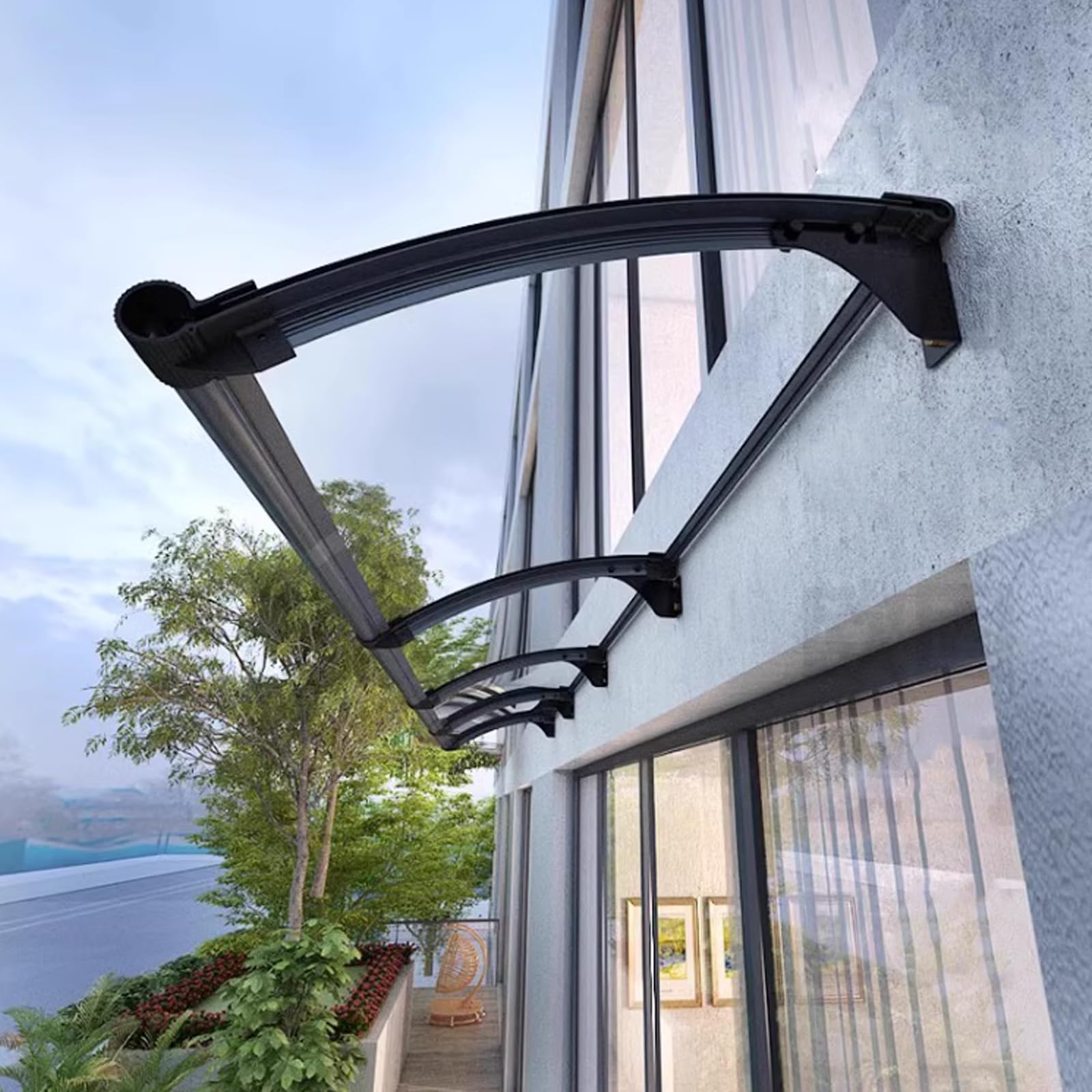 Fenêtre d'auvent et abri de porche pour protéger votre jardin extérieur de la pluie