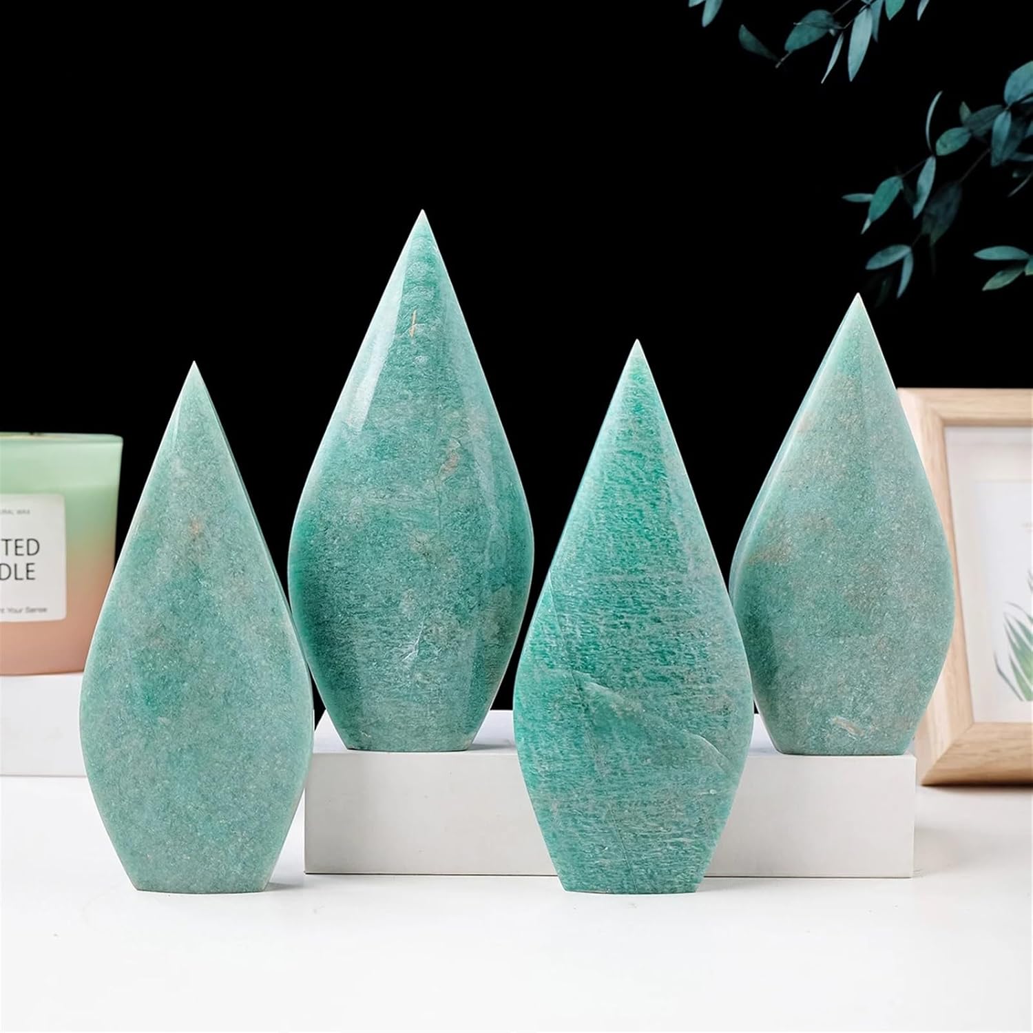 1PC Crystal Hand-Carved Flame Shaped Stone Figurines Collection Home Decor (Size : 200-300g)