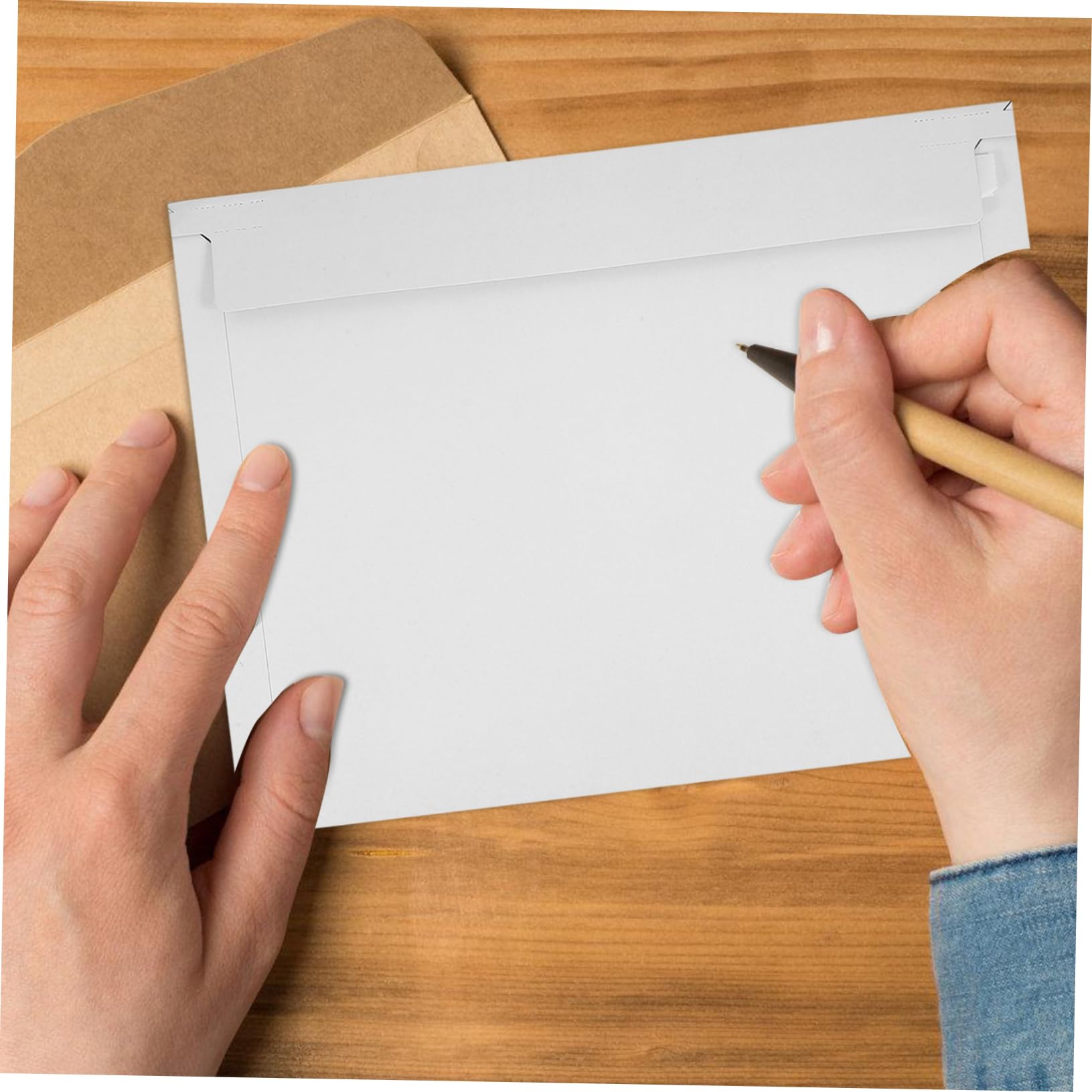 VILLCASE 30pezzi Busta Porta Documenti Rigida di Cartone Autosigillante per Spedizione Buste Piatte Imbottite Imballaggio Sicuro per Documenti e Articoli