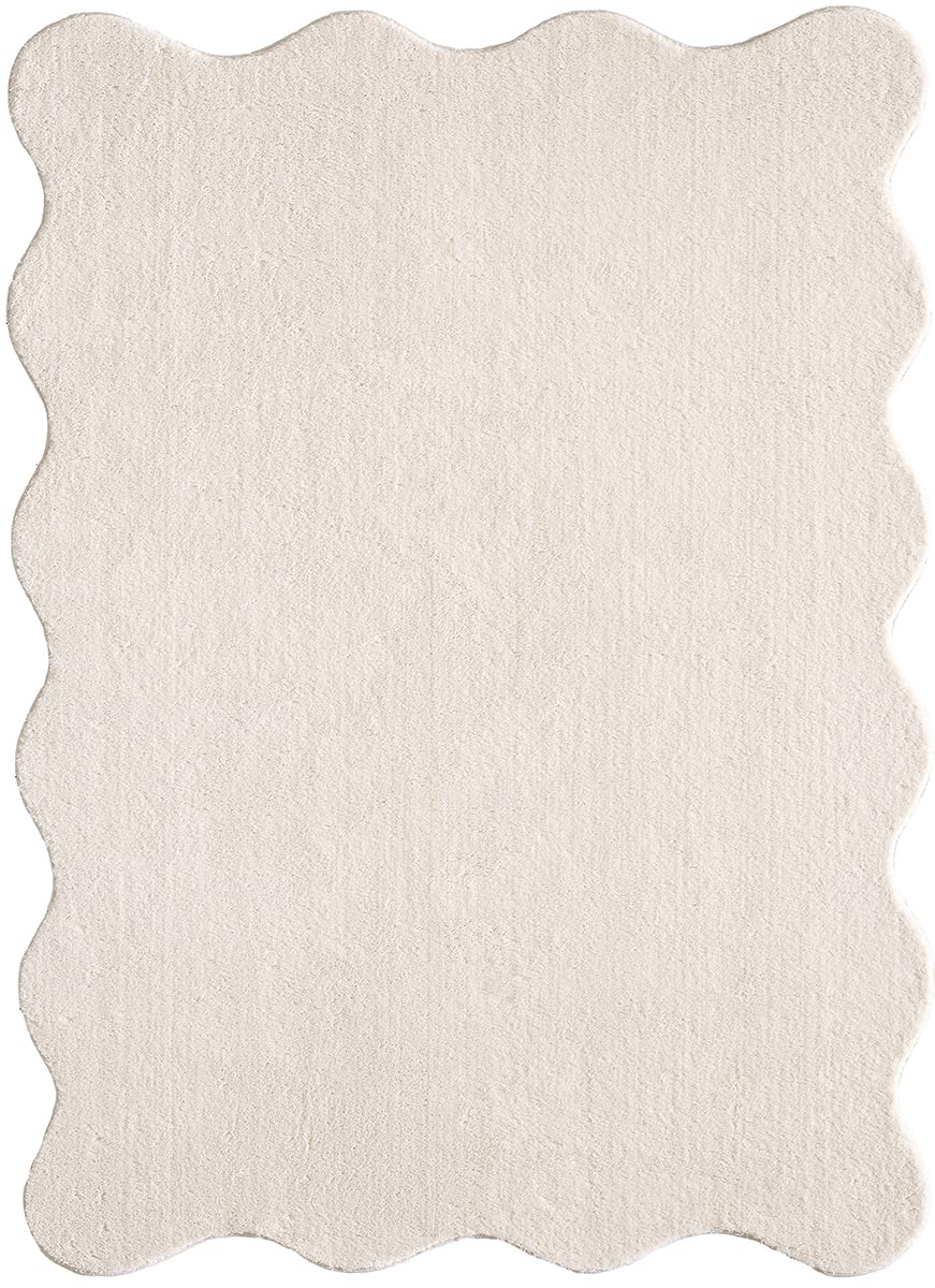 the carpet Lina Shape Scallop Teppich, Kunstfell, Flauschiger Teppich, Anti-Rutsch Unterseite, Waschbar, Super Soft, Beige, 140 x 200 cm