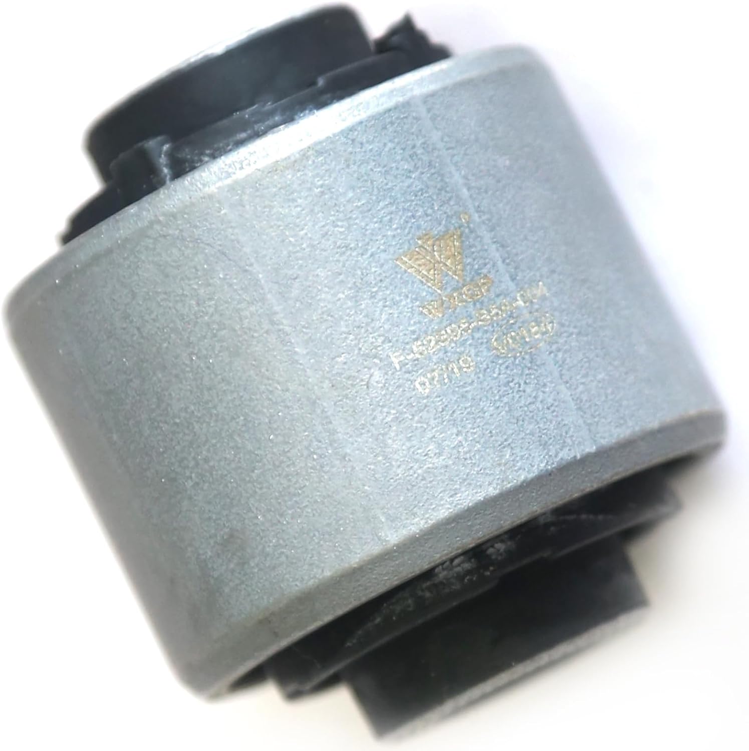 Arm Bushing Rear Arm (Upper) Bush for Honda FR-V (BE) 1.7 (BE1) 2004-，for Honda FR-V (BE) 2.0 (BE3)2005- OE 52395-S5A-004 HAB-018