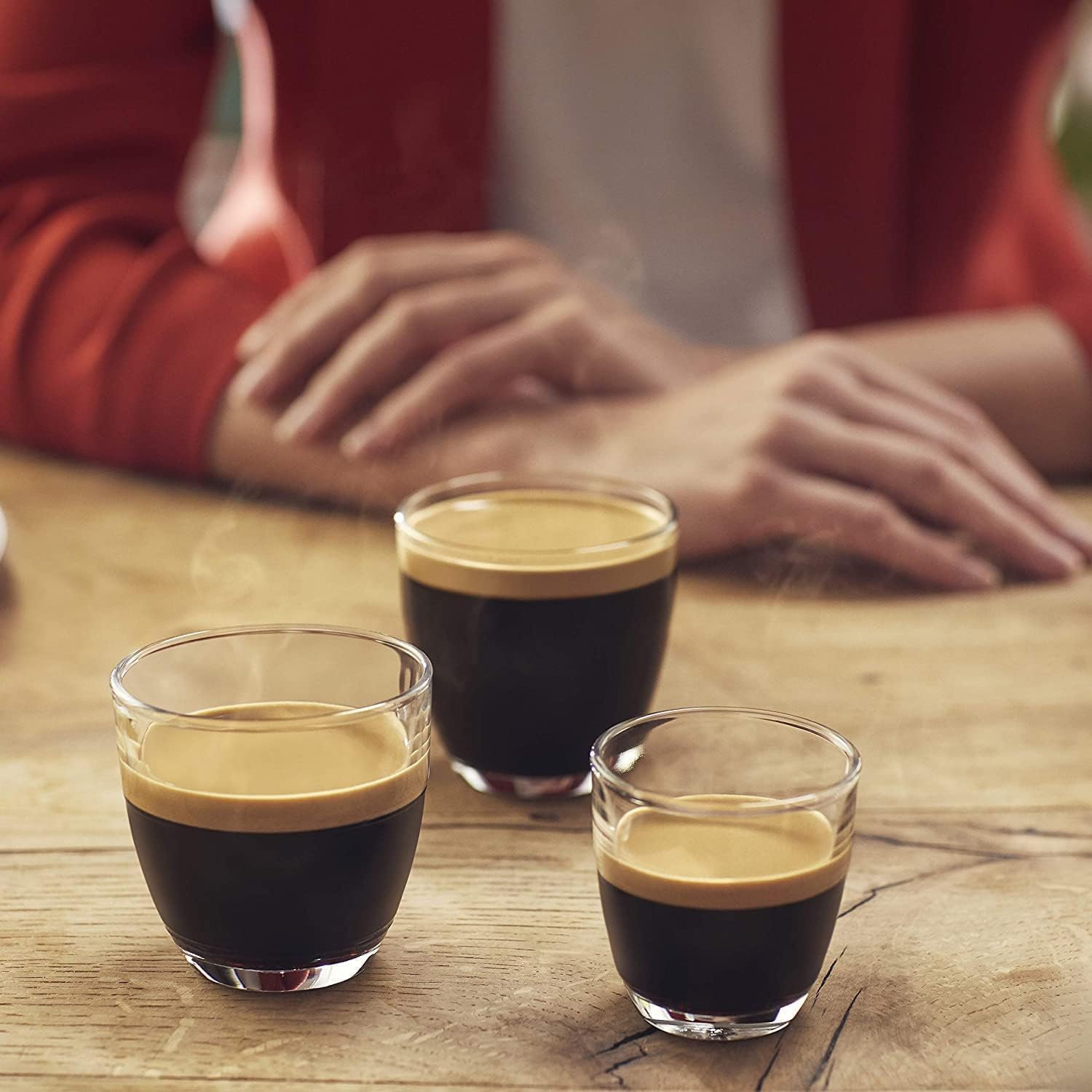 Philips Senseo Select Kaffeepadmaschine Bundle mit 66 Kaffeepads,3 Kaffeespezialitäten, Memo-Funktion, Crema Plus, Intensität Plus, aus recyceltem Plastik, 0,9L, Rot (CSA240/90)