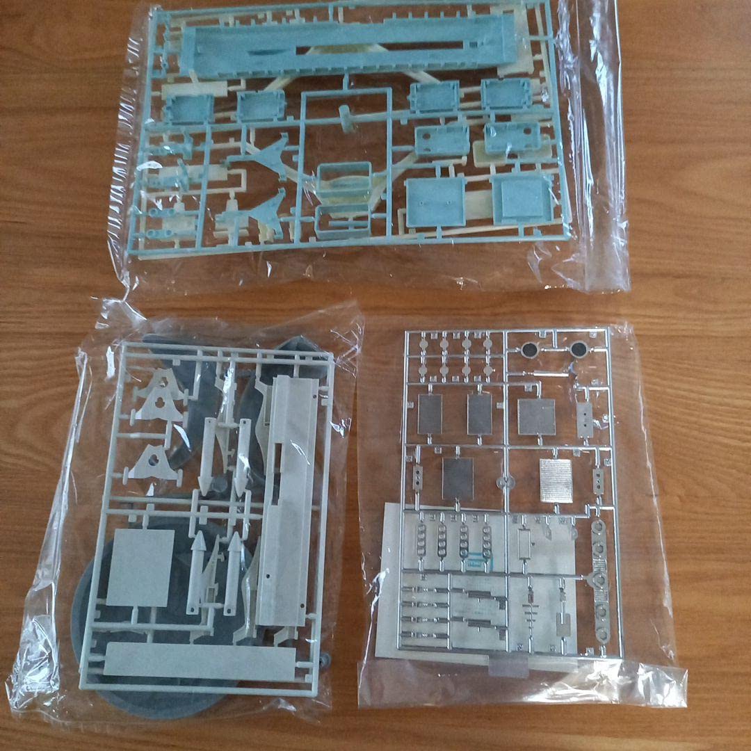 Amazon.co.jp: 今井科学プラモキャプテンスカーレットスペクトラム基地 