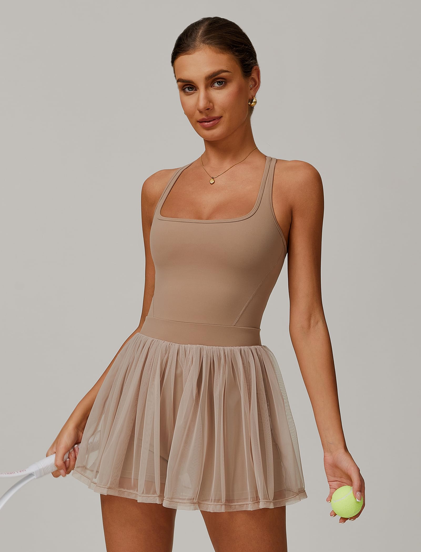 ABOCIW Damen-Tenniskleid mit quadratischem Ausschnitt, Netzsaum, integrierter BH und Shorts, Racerack, Workout, Golf, Sportkleid mit Tasche