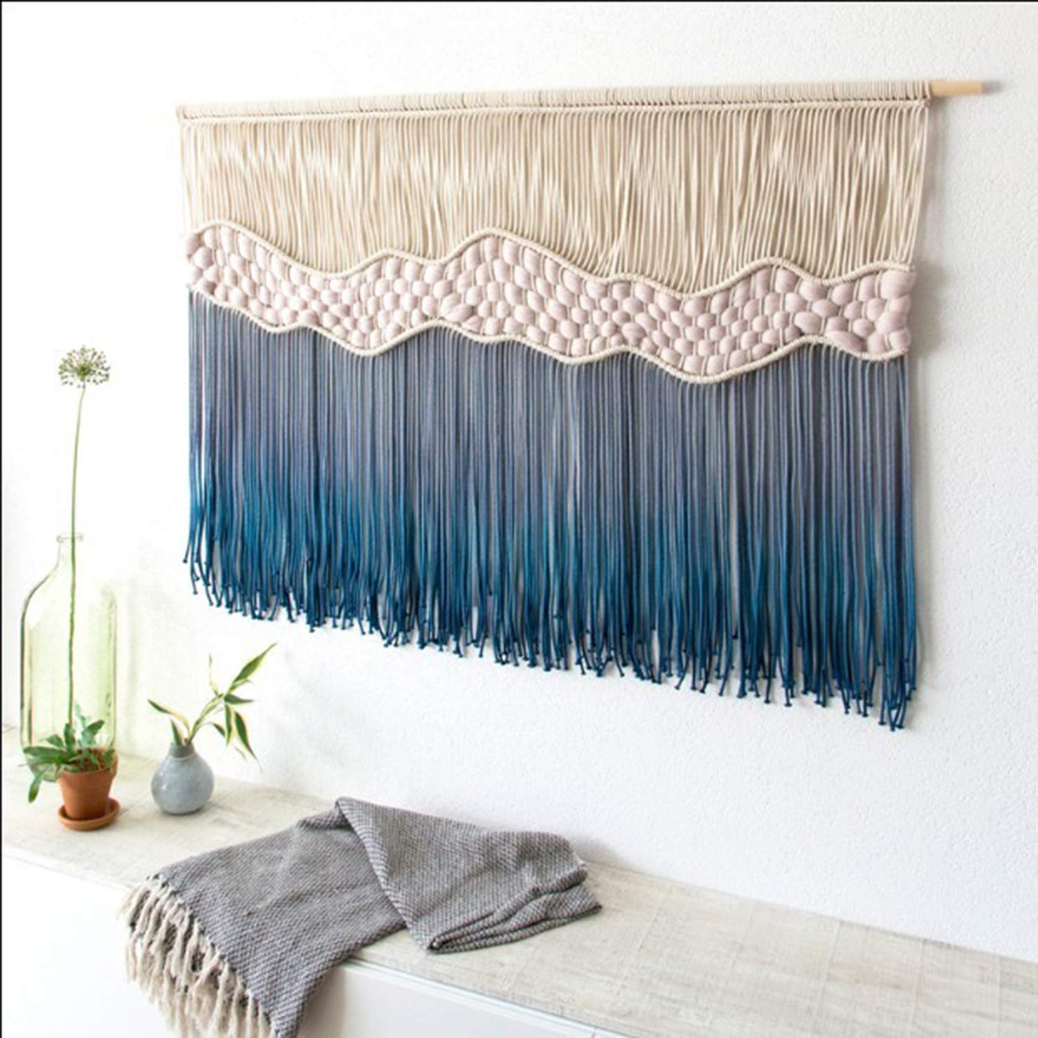 Tapiz de macramé Hecho a Mano para Colgar en la Pared, Tapiz de Pared nórdico teñido a Mano, decoración de Cortina de Fondo artístico para sofá del hogar con Cuerda de algodón (140 x 100 cm)