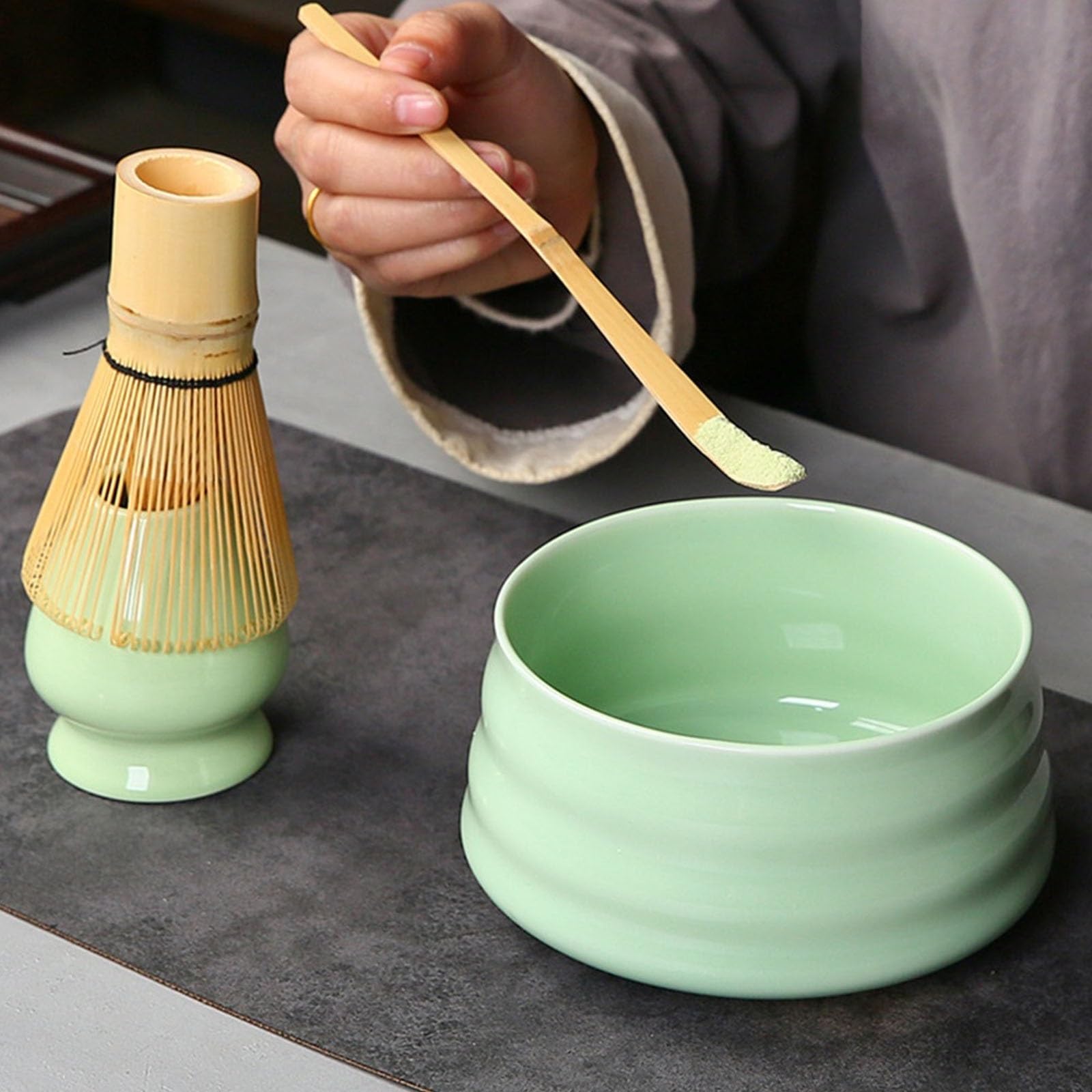Ensemble de 4 Pièces Bol à Matcha avec Bec Verseur Matcha Kit Cadeaux Traditionnels Cuillere Matcha(Black A)