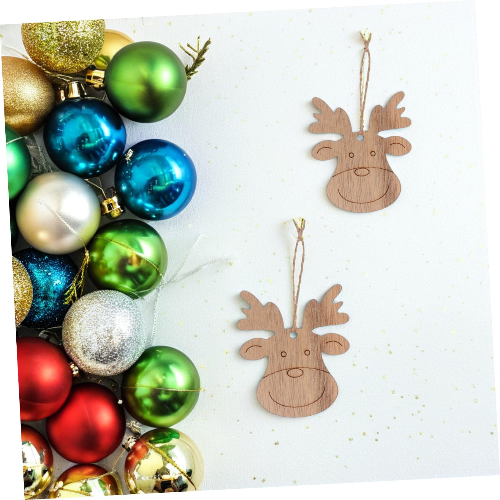 Uonlytech 20 Piezas Adornos de Madera sin Terminar para Árbol de Navidad Decoración Diy con Cortes de Chips de Graffiti para Manualidades y Hogar