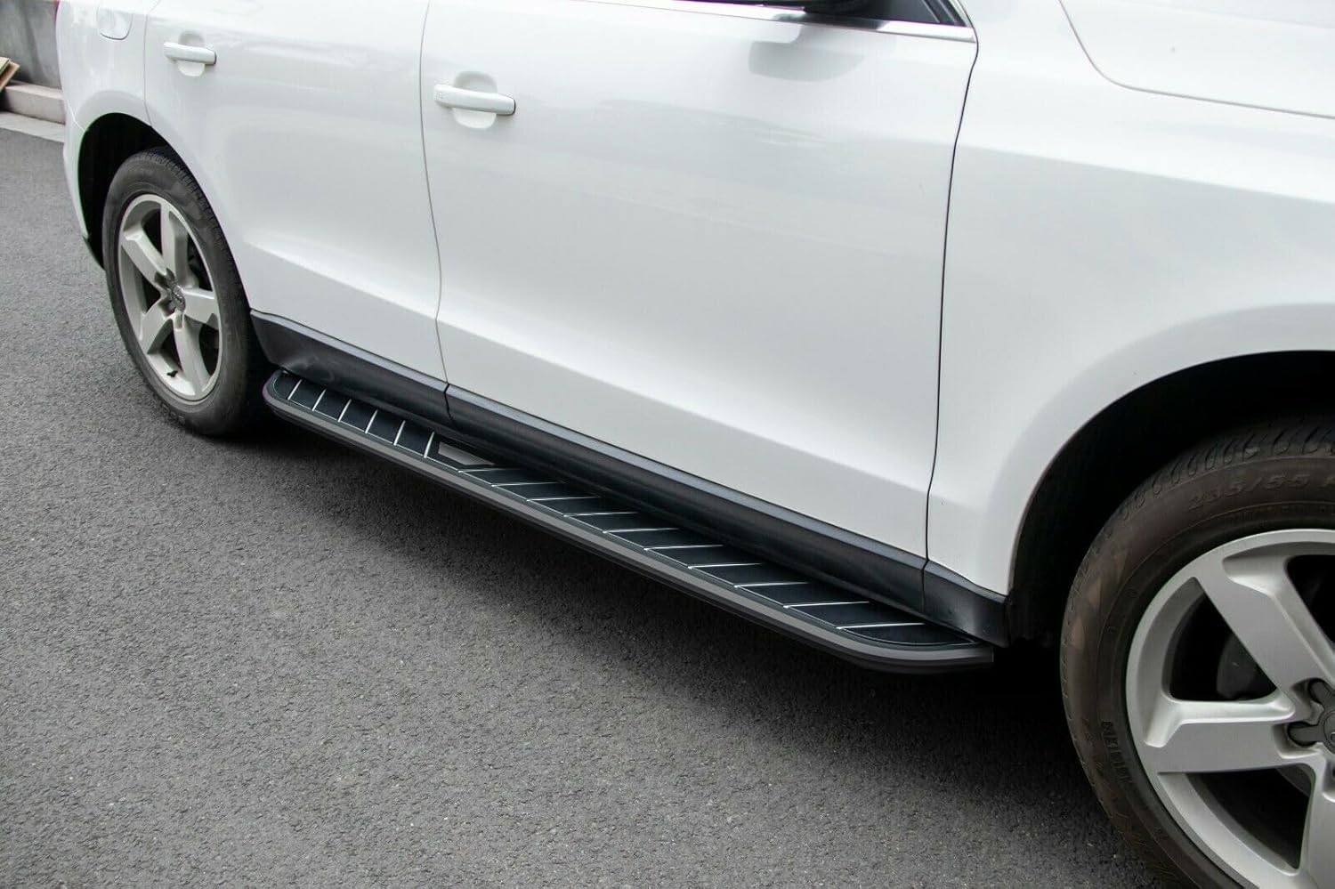 サイドステップアクセサリー 2個 アウディ Q7 2016-2025 ランニングボード Padel ステップバー Padel アルミ