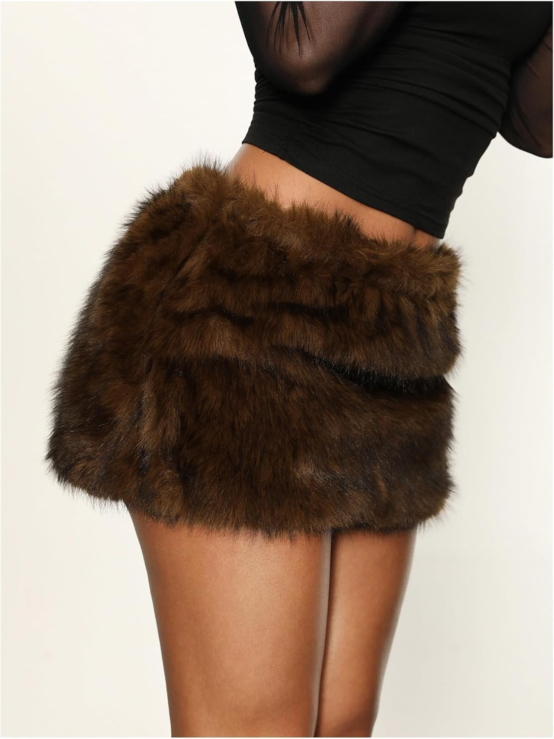 Floerns Women's Faux Fuzzy Fur Low Waist Mini Skirt Y2k Music Festival Bodycon Skirt - Image 4