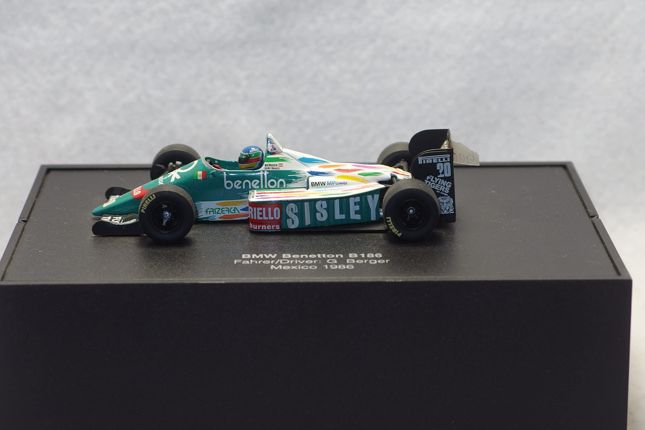 Amazon.co.jp: [デカール剥がれあり]1/43 MINICHAMPS ミニチャンプス