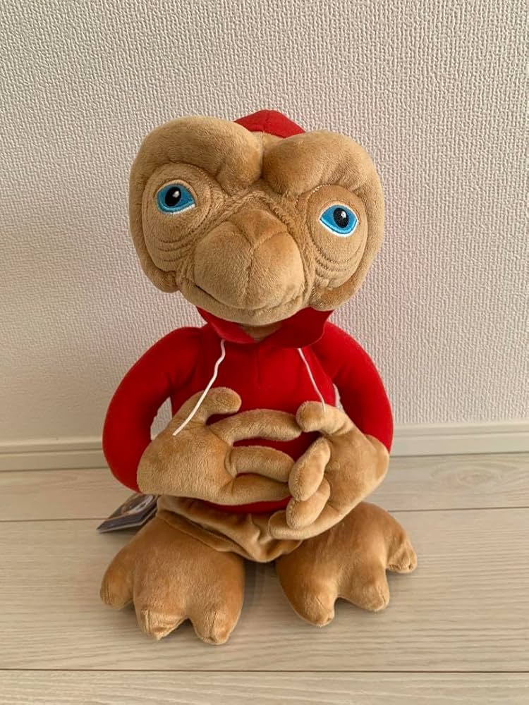ET メガジャンボ　赤パーカー　ぬいぐるみ Amazon.co.jp: E.T. メガジャンボ赤パーカーぬいぐるみ : おもちゃ