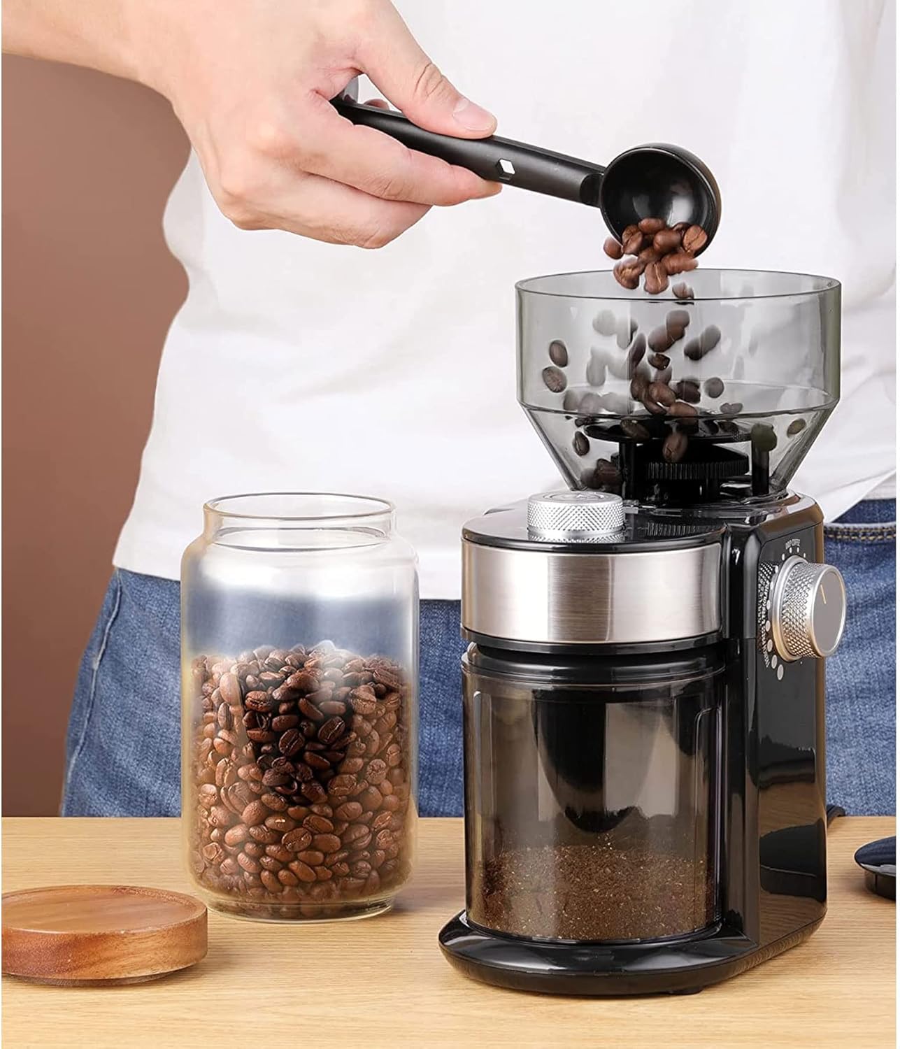 Electric Burr Coffee Grinder, Adjustable Burr Mill Coffee Bean Grinder for Espresso, Drip Coffee, and Percolator Coffee, Cleaning Brush Included