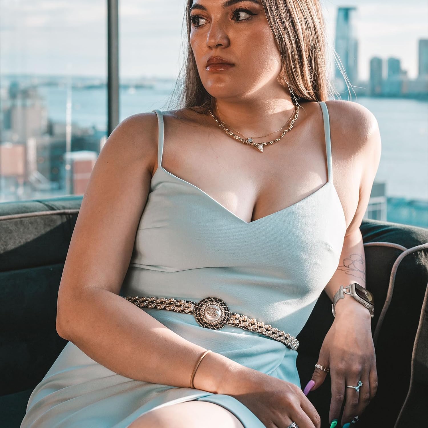 Stylish D-shaped Mesh Loop with Compatible With Apple Watch Band Series 9/8/7/6/5/4/3/2/1 42/44/45MM, Slim Narrow Cute Classy Style Magnetic Strap for iWatch SE, Women - Image 3