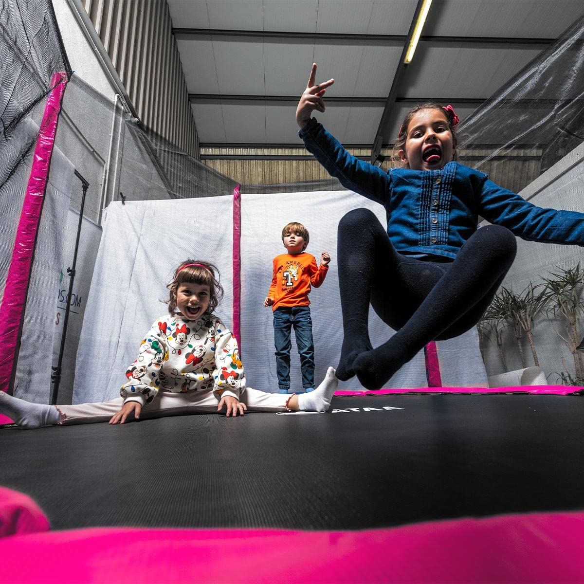 Cama Elástica Infantil ATAA 250 cm con Red de Seguridad, Trampolín para Jardín, Estructura Galvanizada, Capacidad 150 kg, Rosa