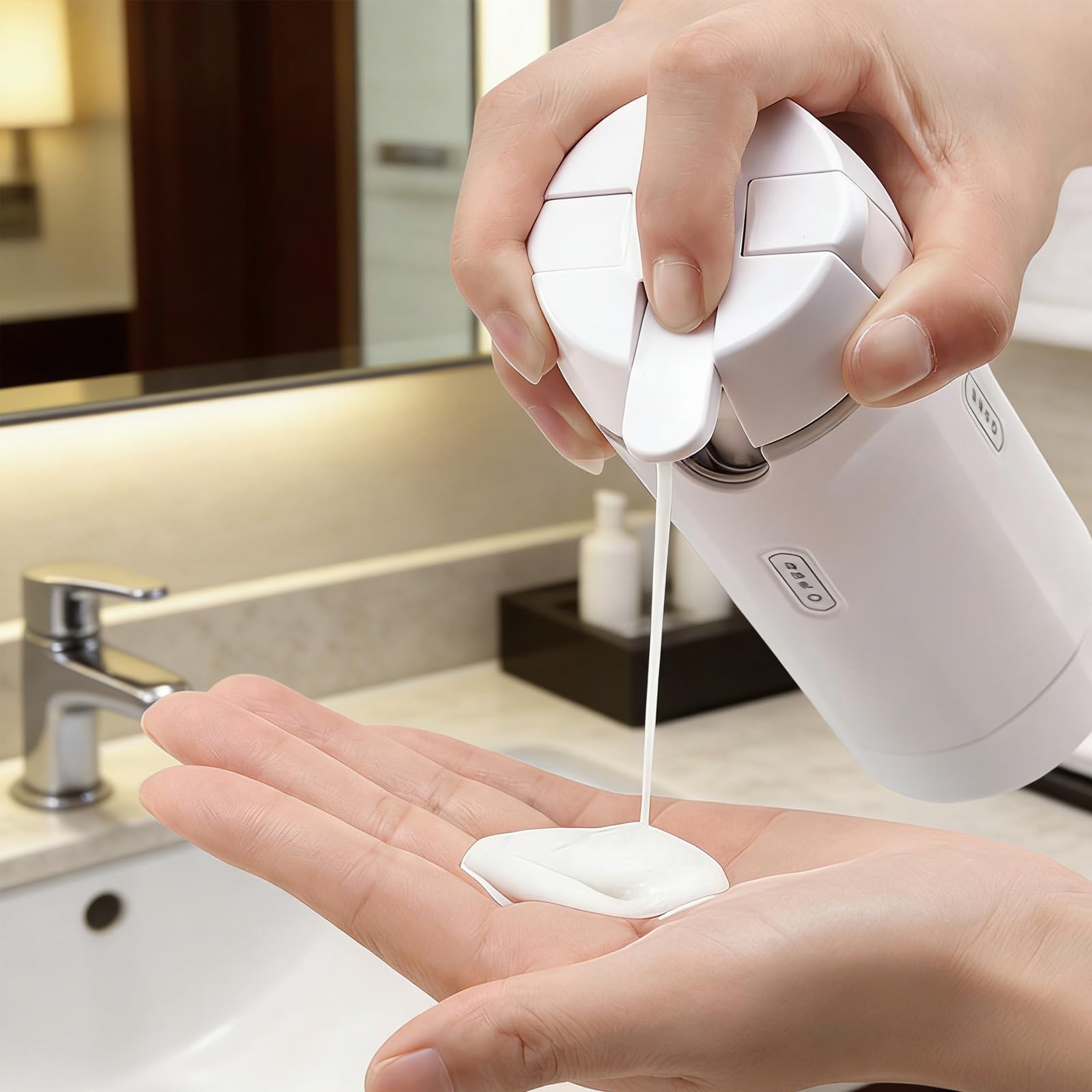 Dispenser da viaggio 4 in 1, ricaricabile, con scala ed etichetta, contenitore portatile a prova di perdite, per shampoo, lozioni, balsamo, crema liquida (verde)