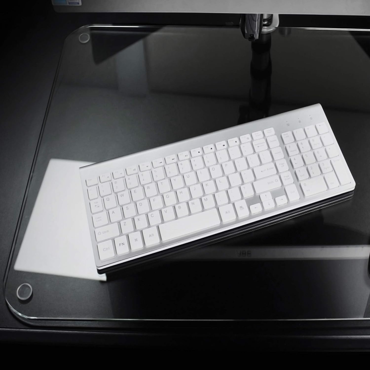 Glaciermat Reinforced Glass Executive Desk Mat 19" x 24" (FCDE1924G) : Everything Else